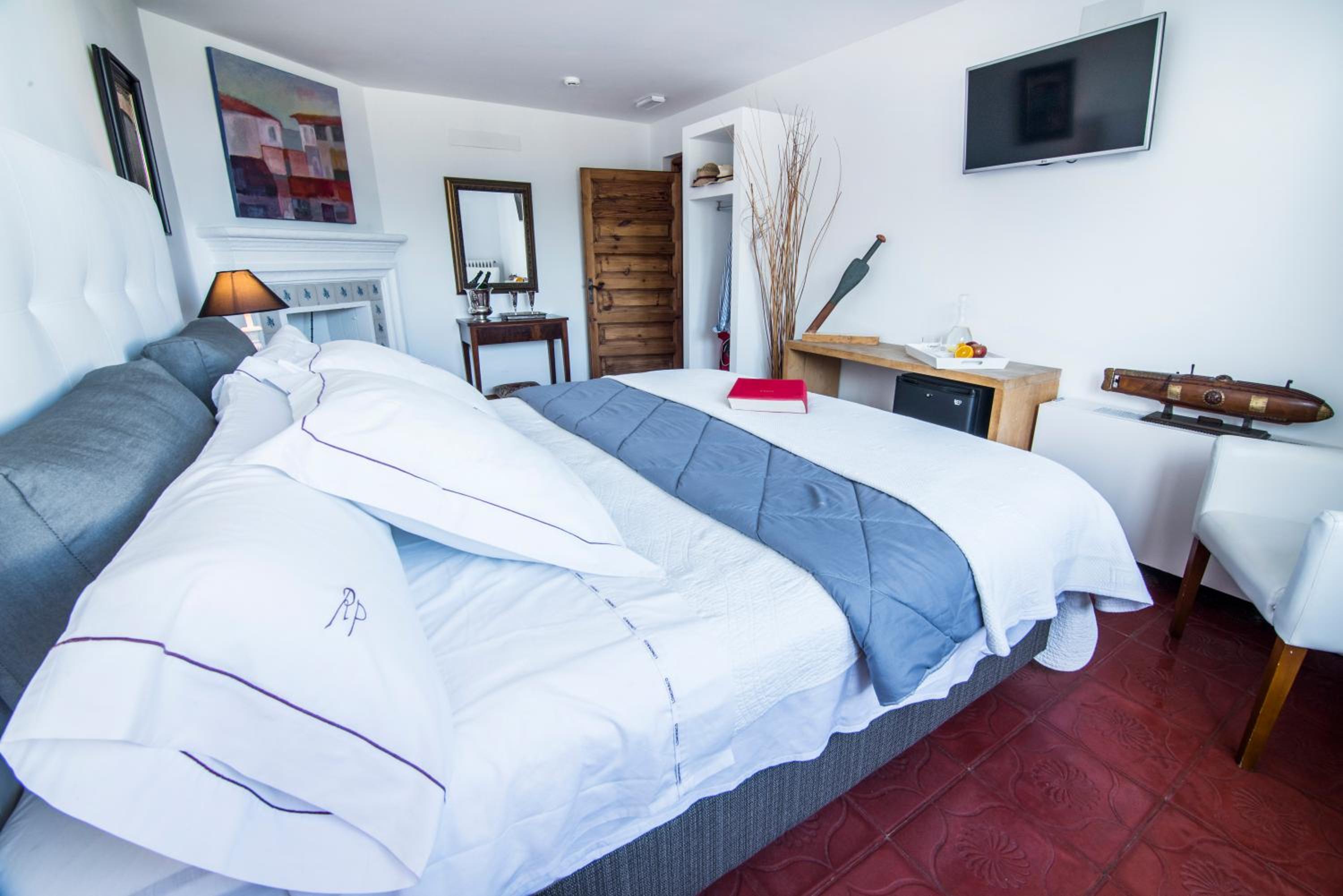 Superior Double Room with Partial Sea View photo 3