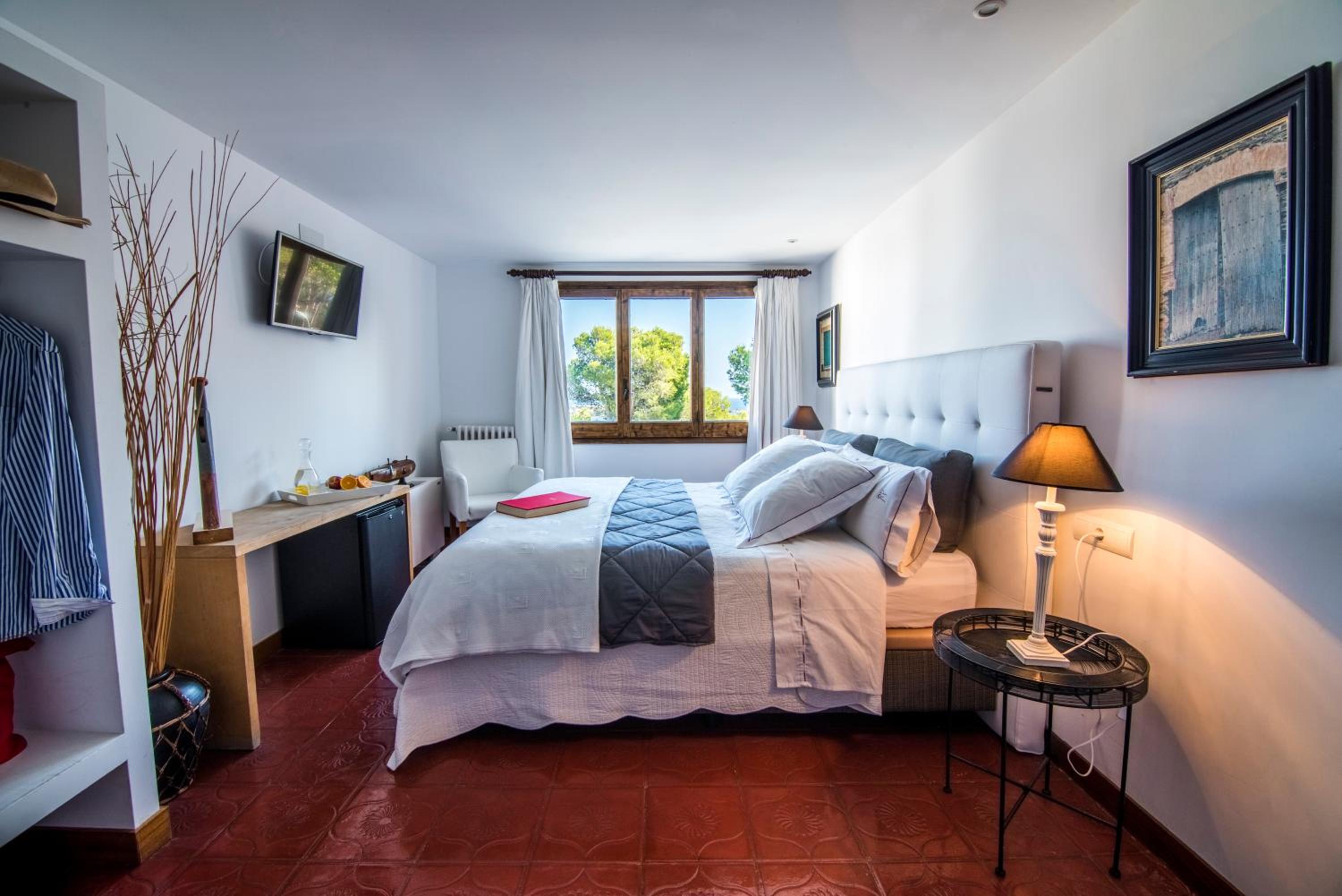 Habitación Doble Superior con Vista Parcial al Mar