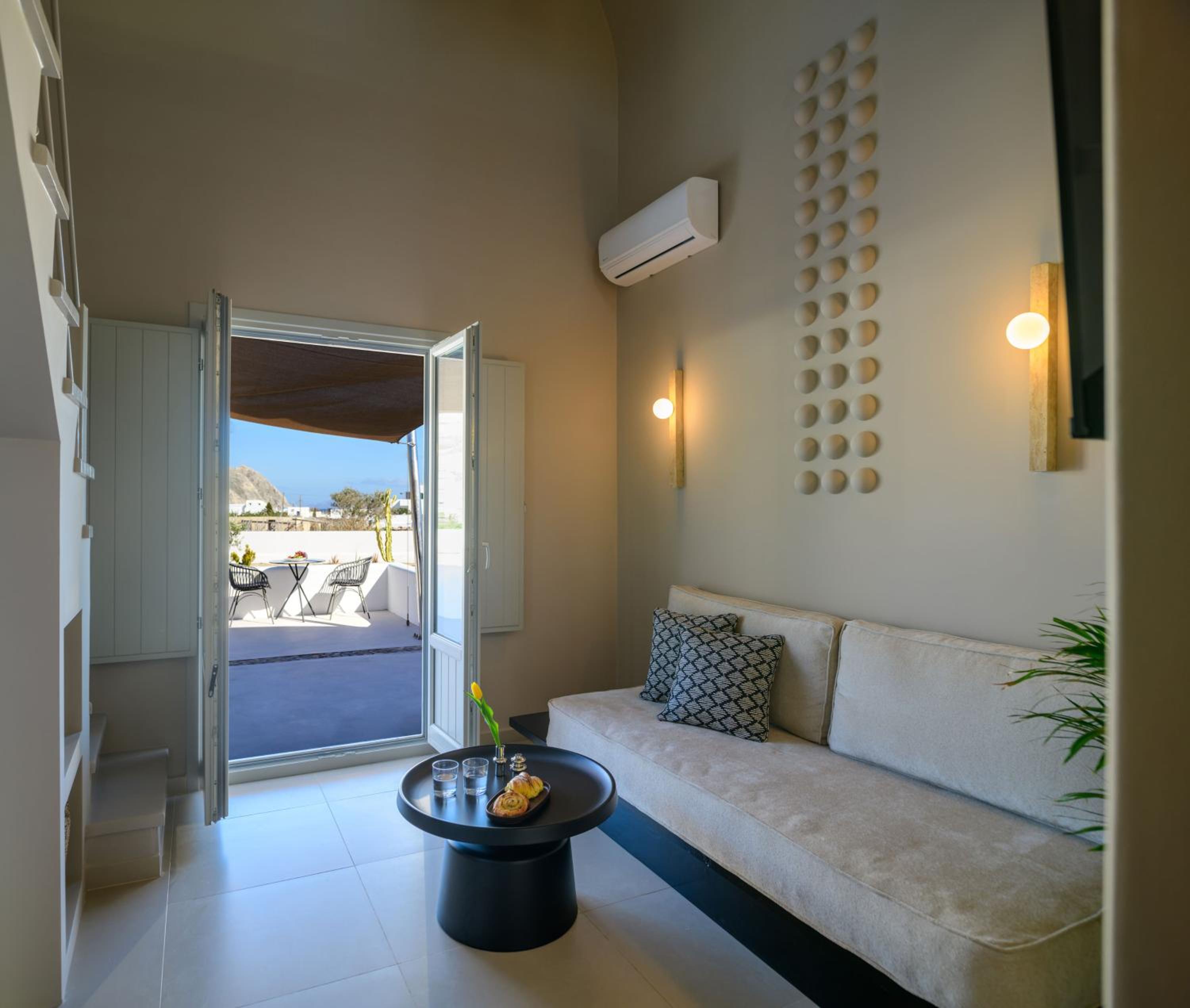 Suite with Garden View photo 2