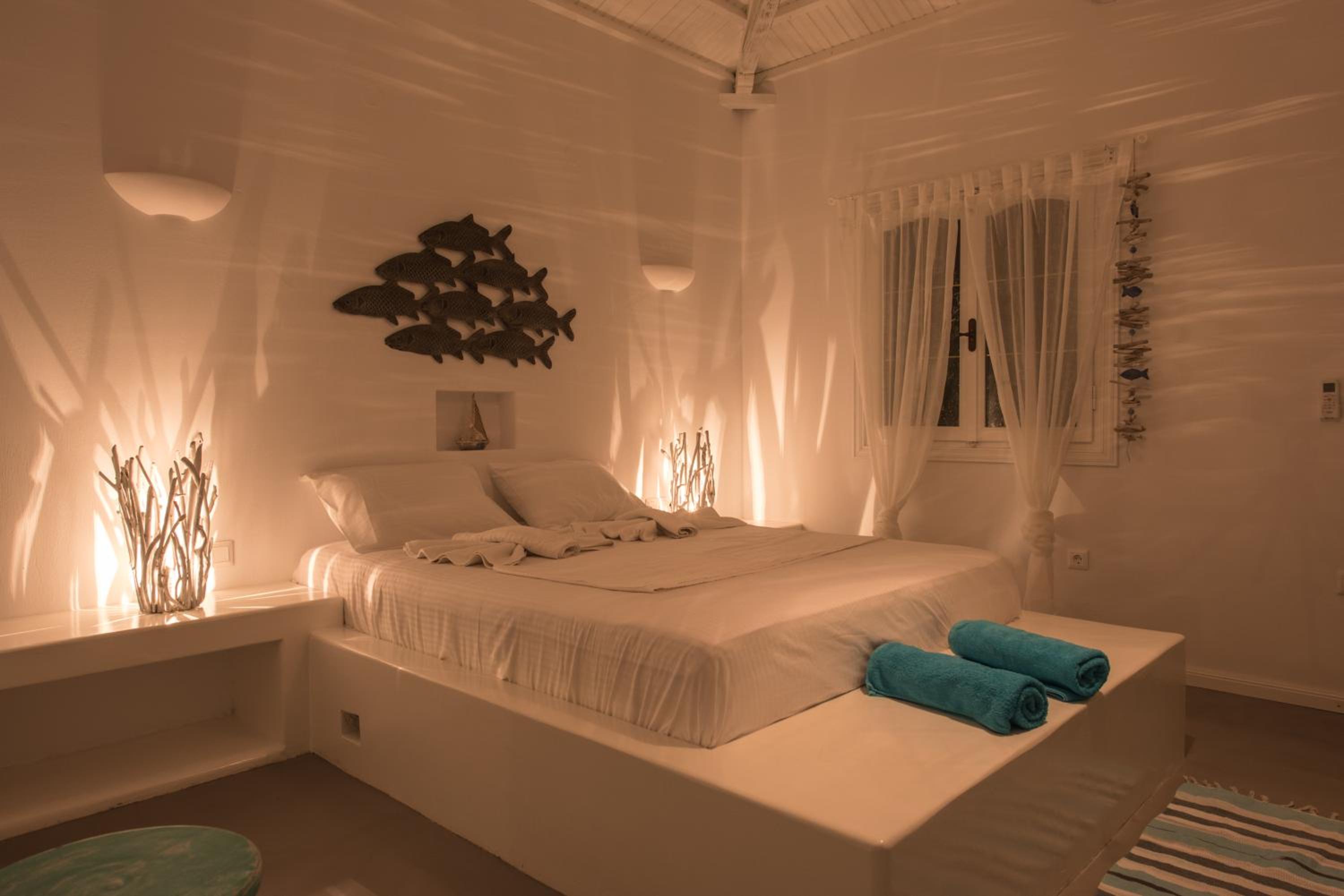 Villa with Private Pool - Photo 21