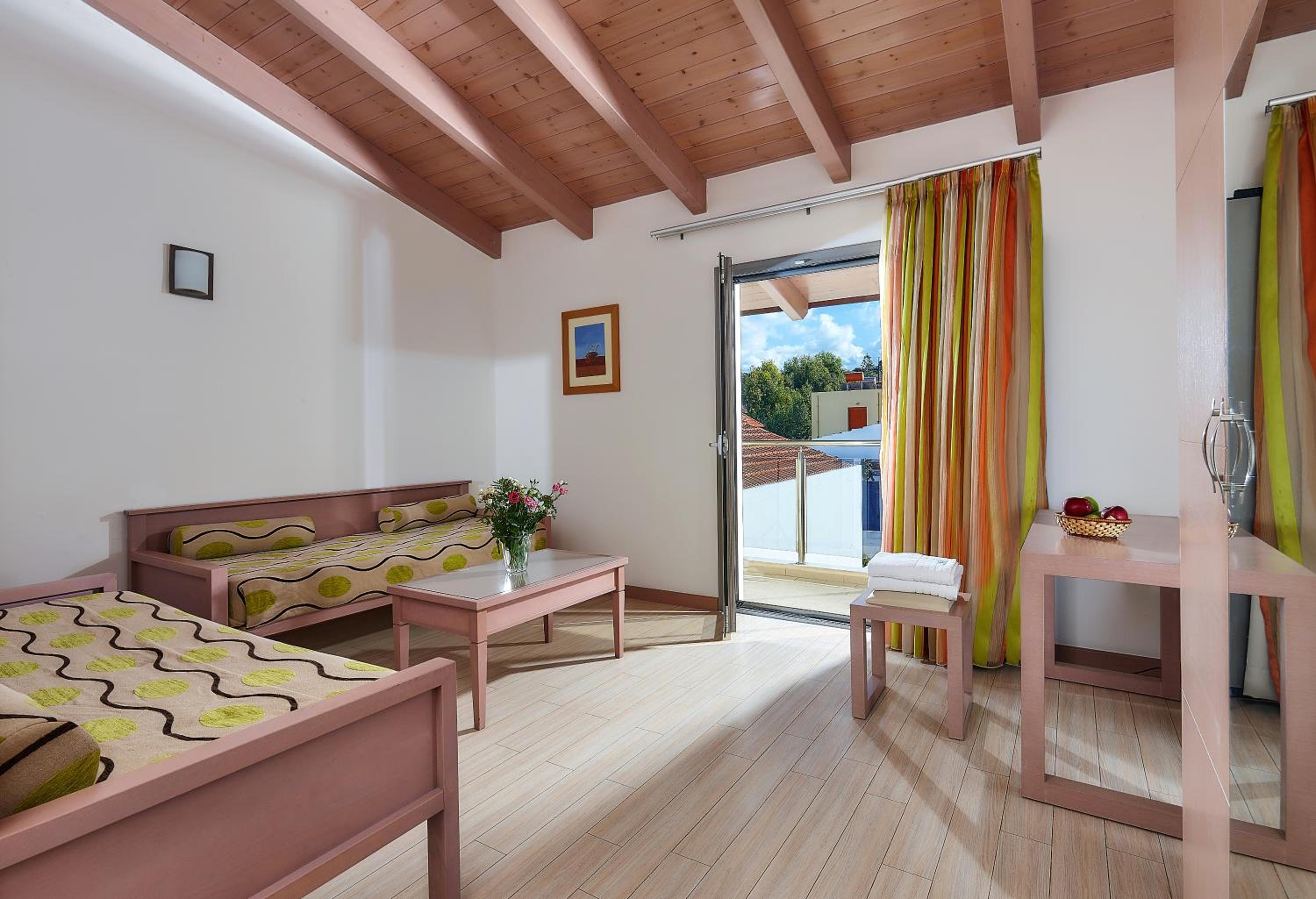 Suite (2-4 Adults) photo 2