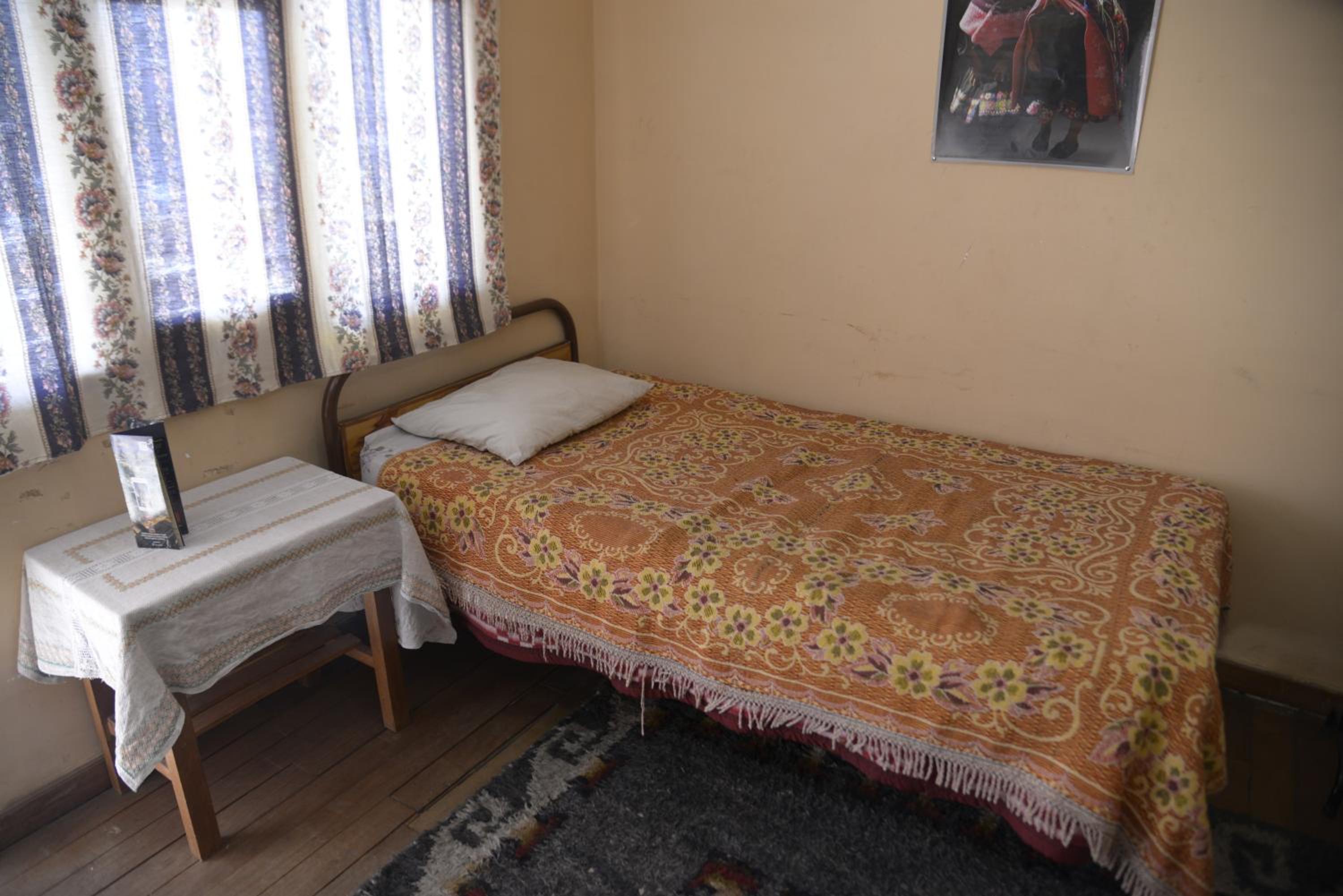 Double or Twin Room with Shared Bathroom photo 1