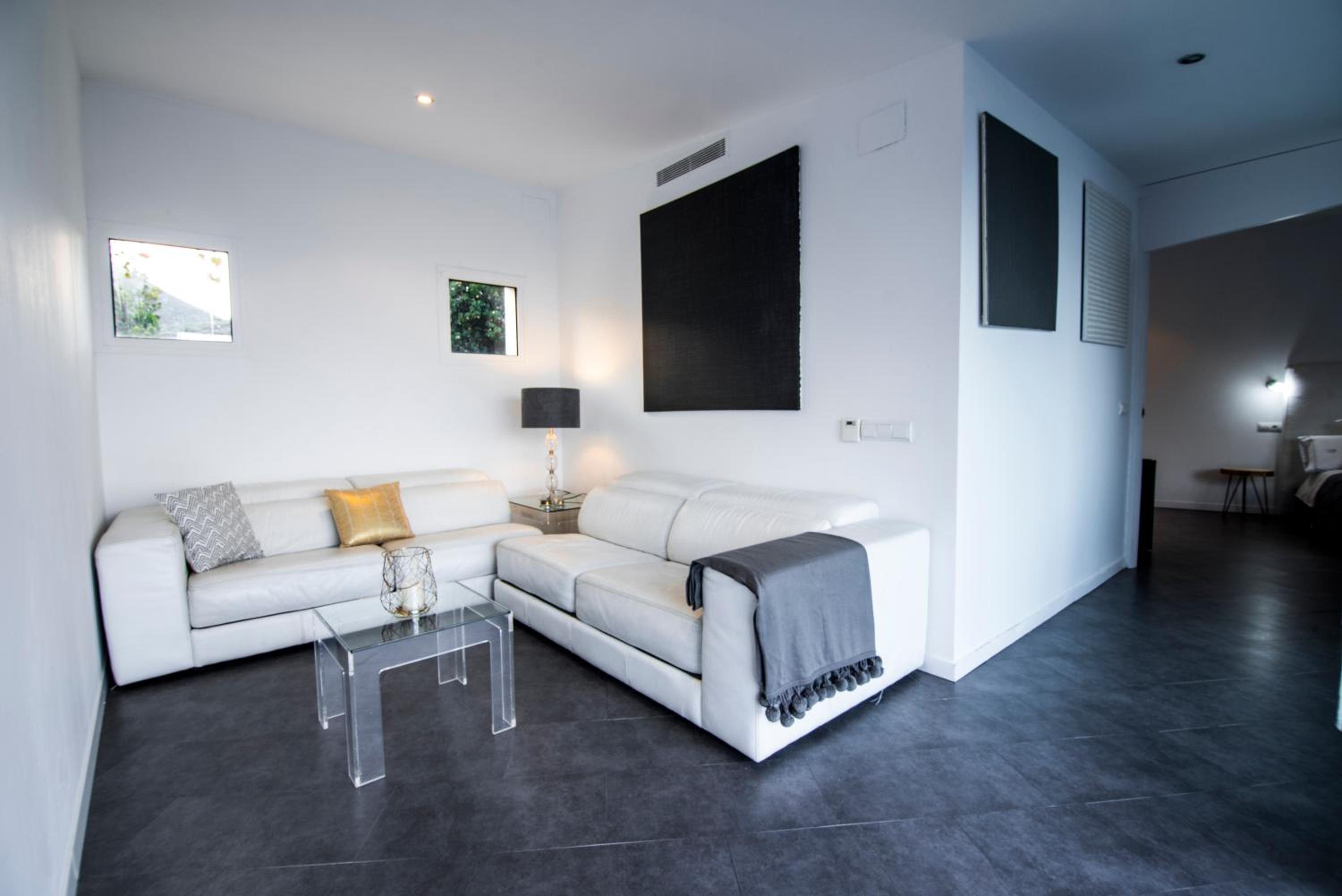 Suite Familiar Comfort Dúplex con Terraza y Vista al Mar (2 Adultos + 2 Niños)