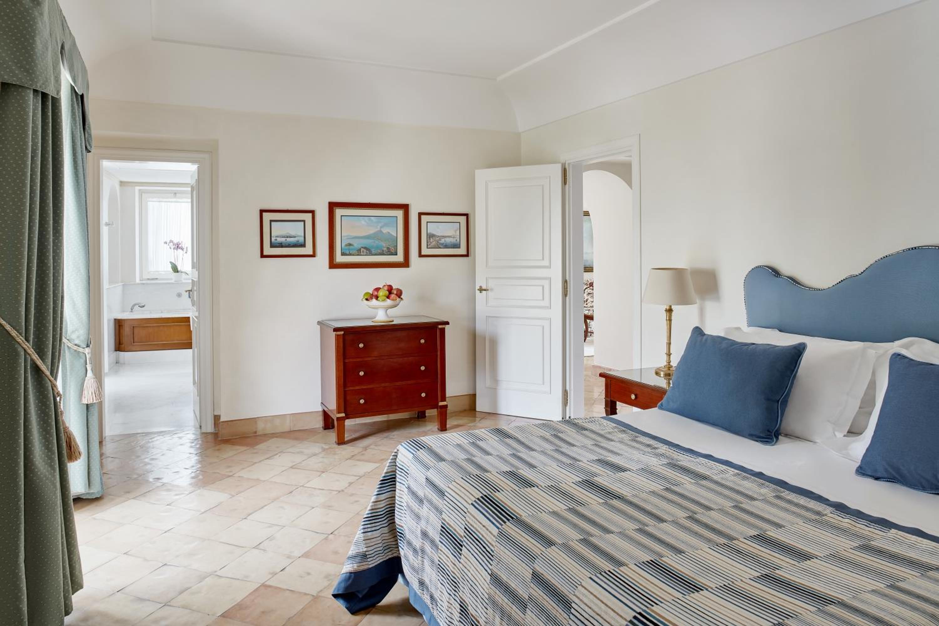Deluxe Suite with Sea View and Terrace photo 3