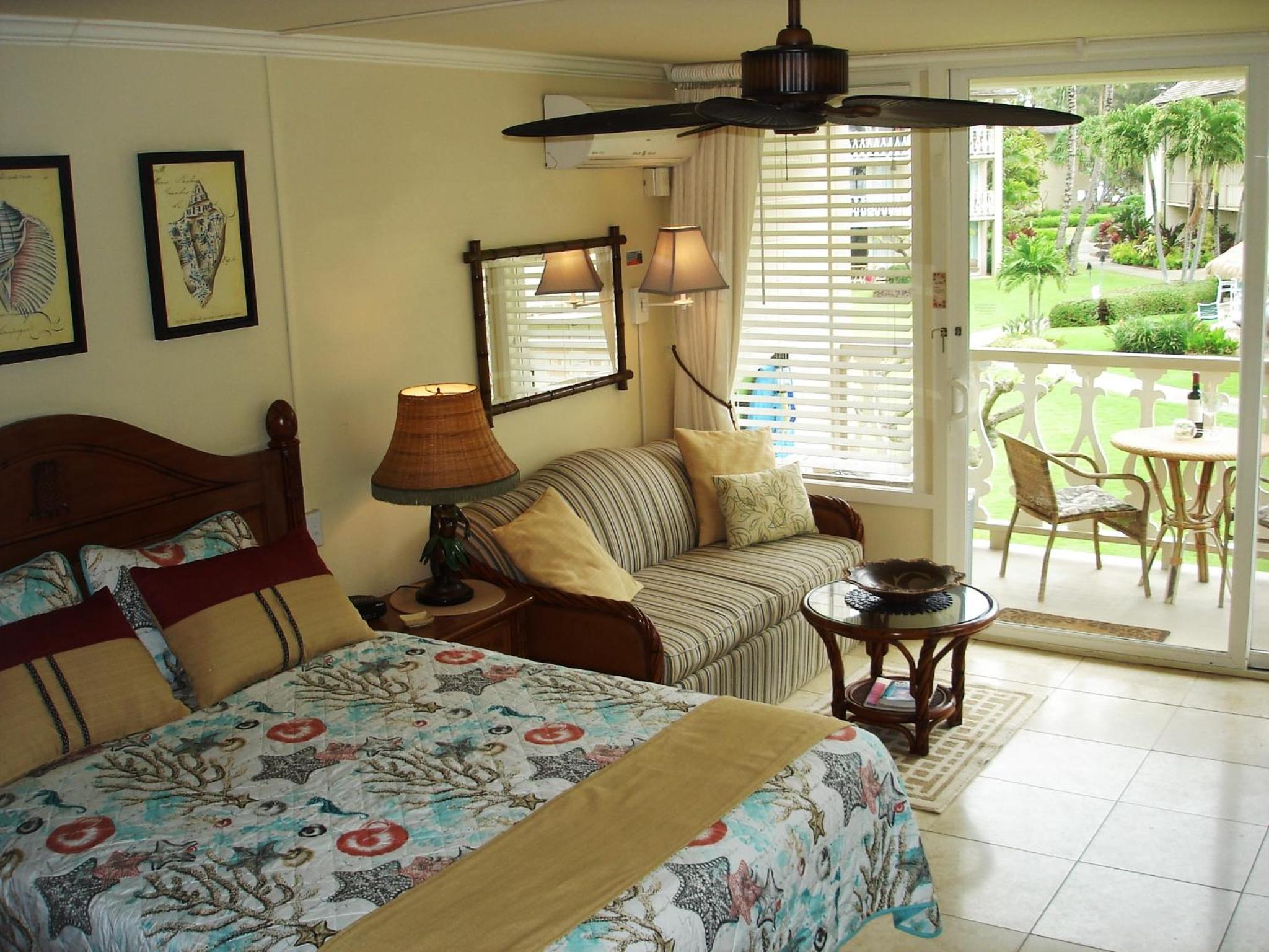 Studio Apartment with Sea View photo 2