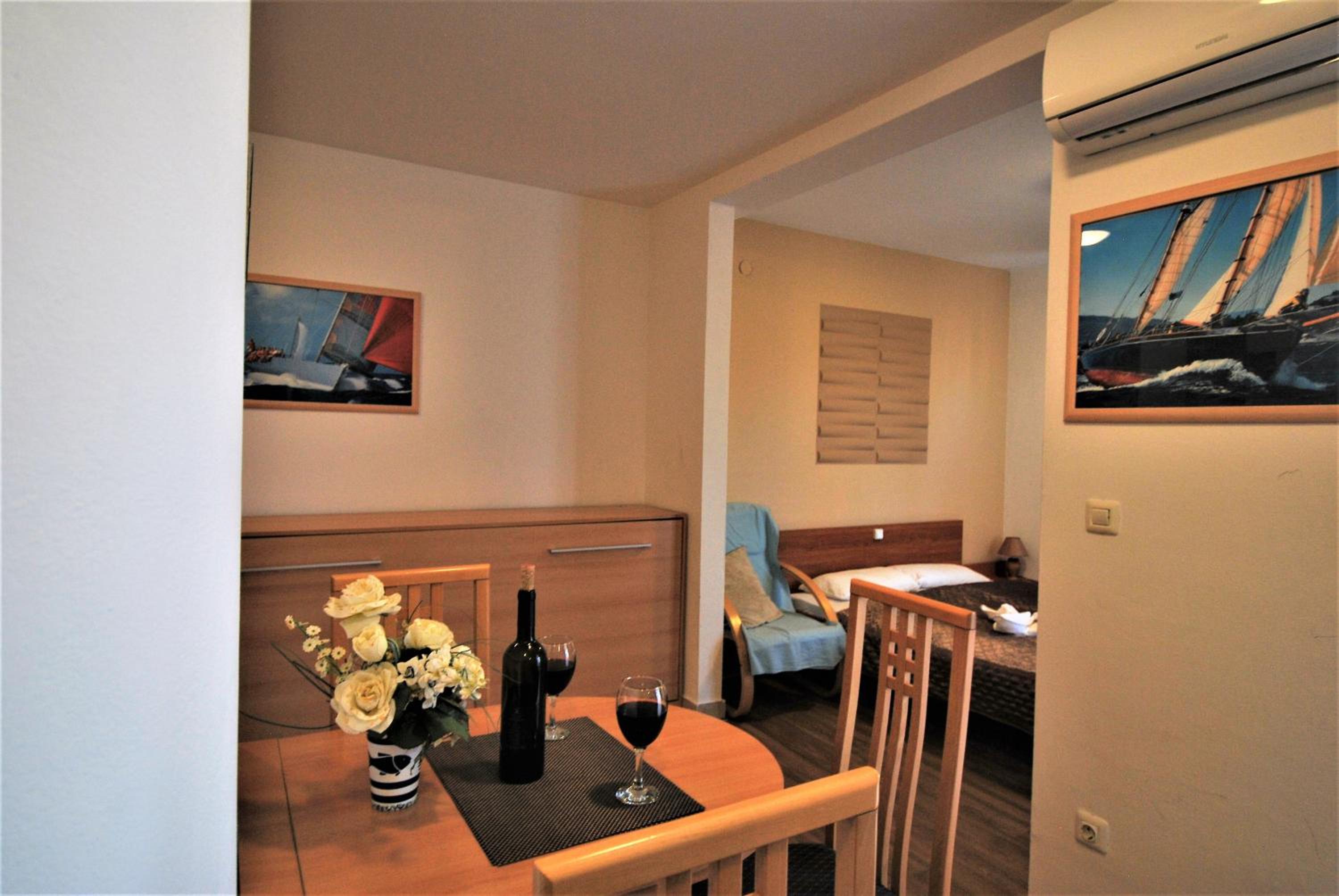 Studio with Terrace and Sea View photo 1