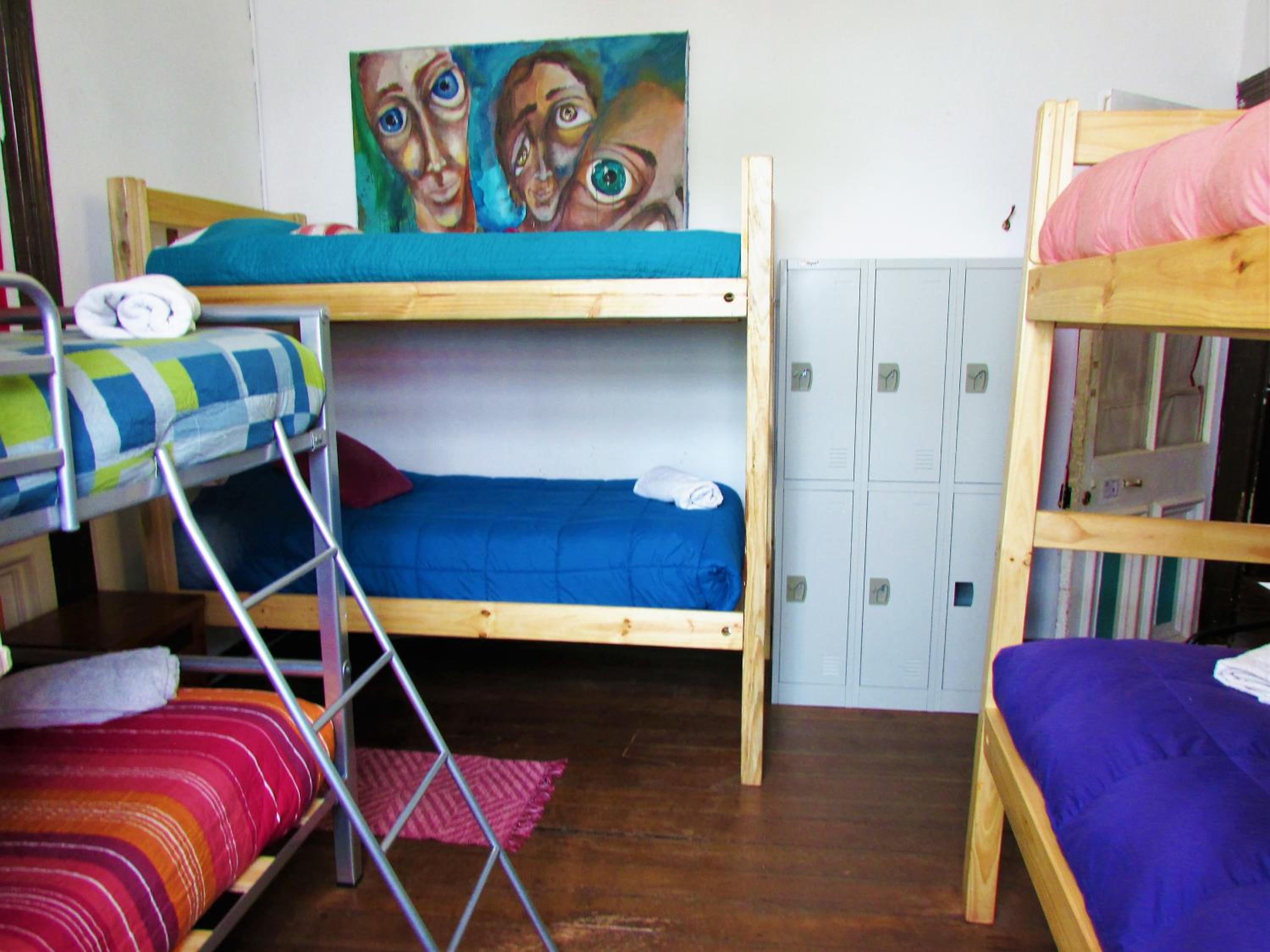 Bed in 6-Bed Mixed Dormitory Room photo 3