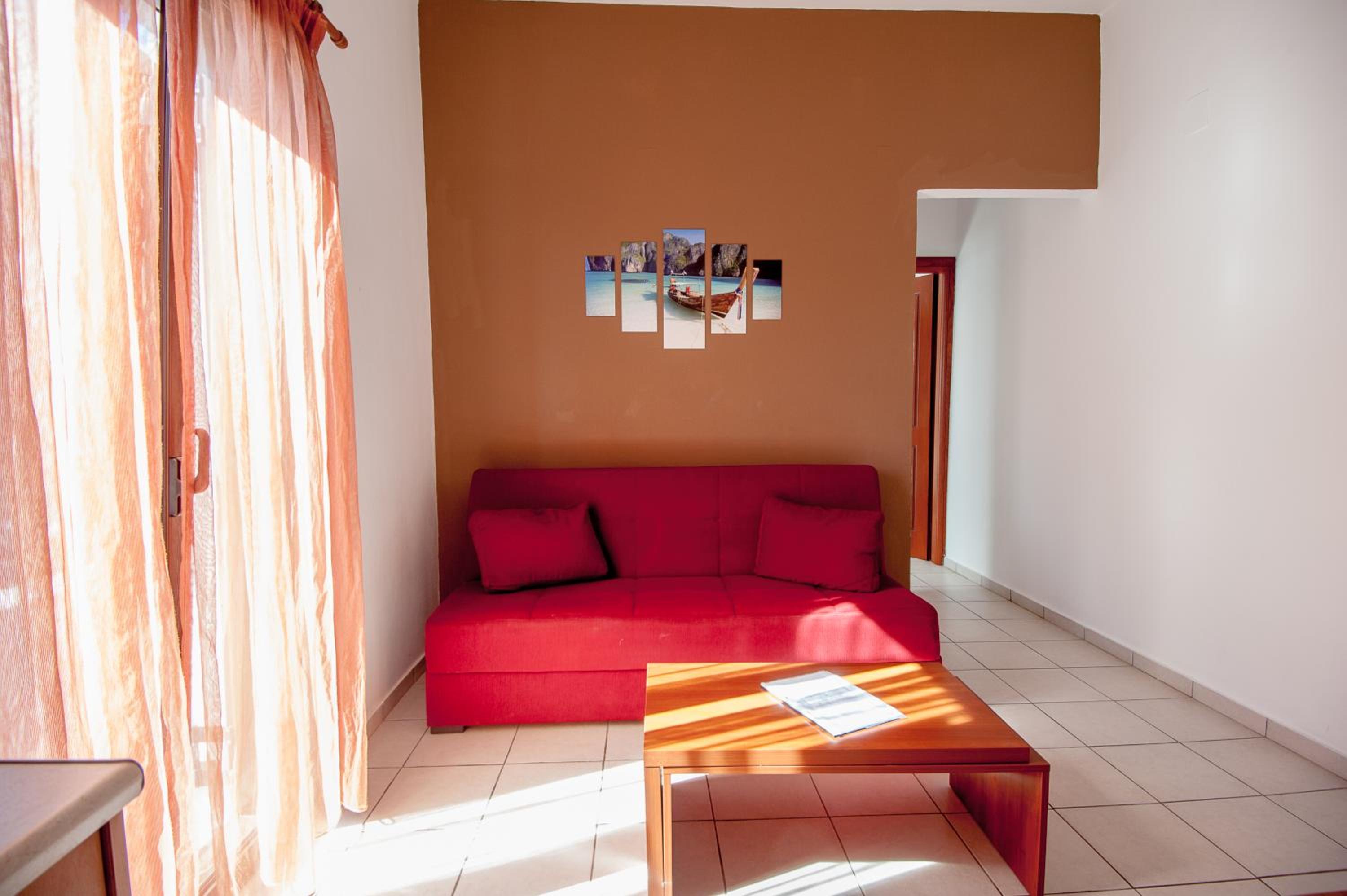One-Bedroom Apartment With Garden View photo 1