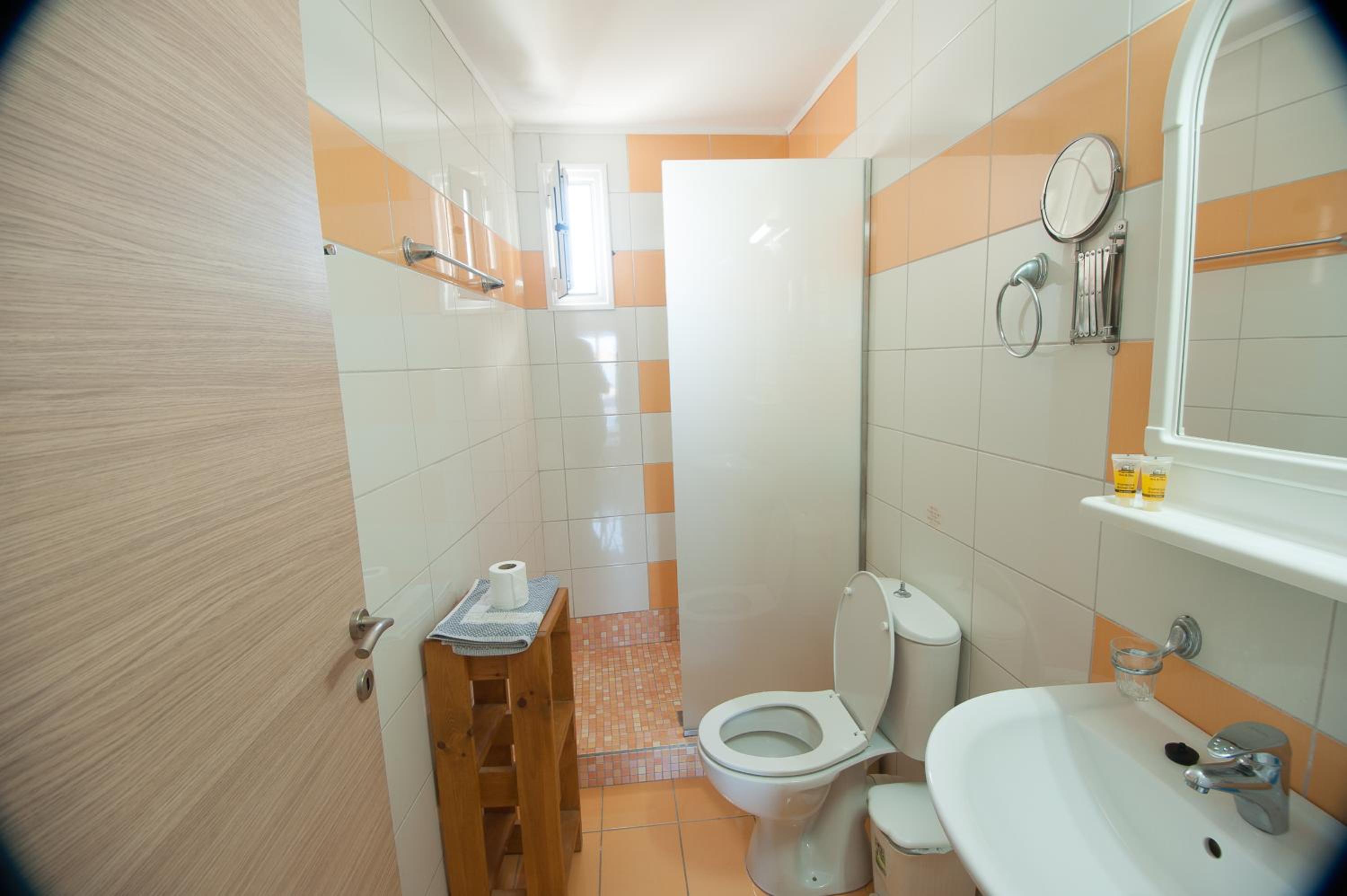 Two-Bedroom Apartment with Sea View photo 2