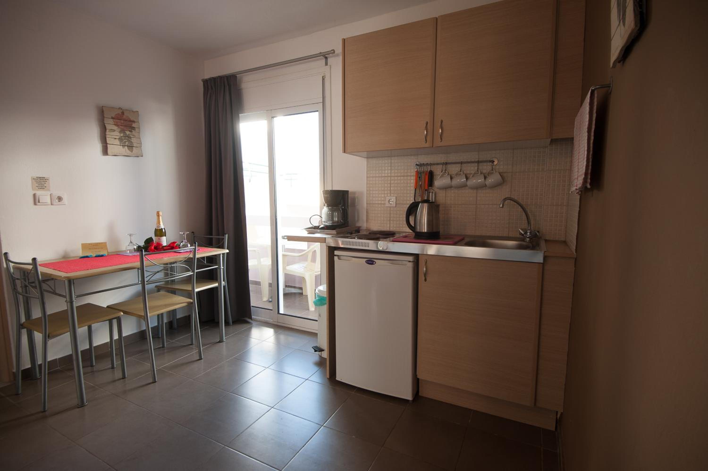 Two-Bedroom Apartment with Sea View photo 3