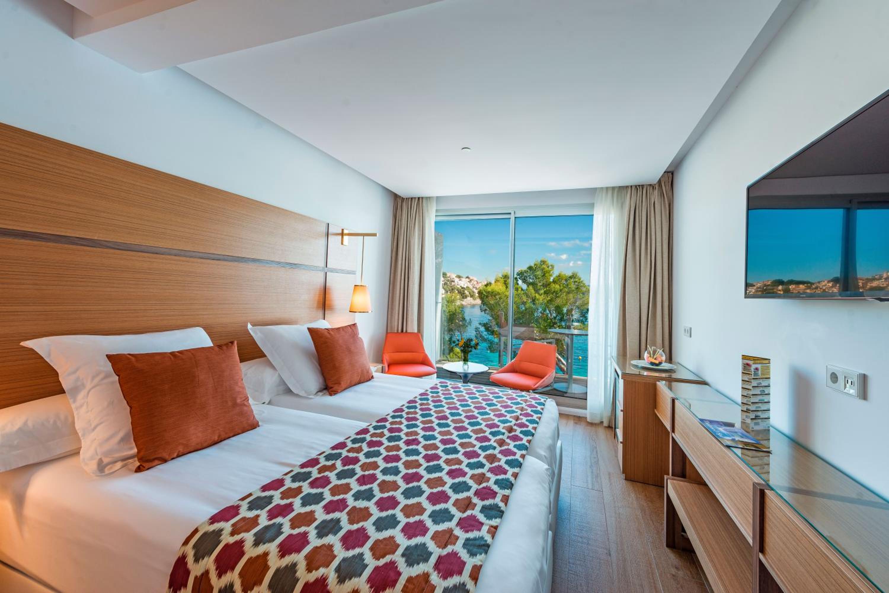 Habitación Doble con Balcón y Vista al Mar
