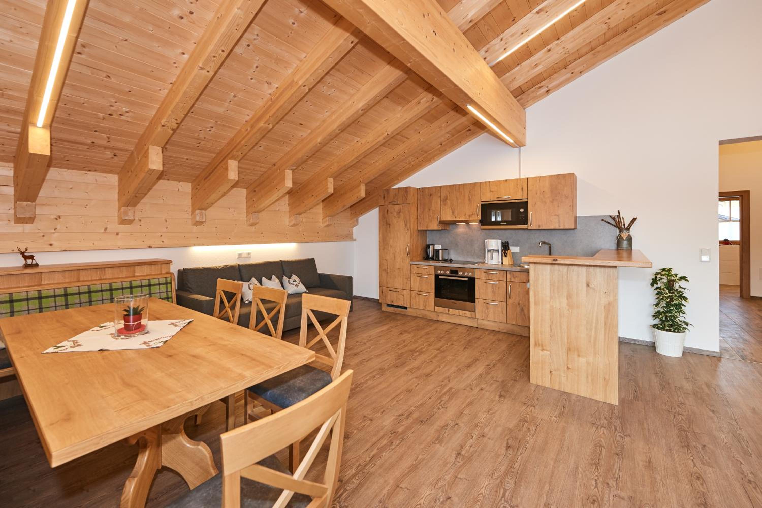 Apartment with Balcony - Photo 13