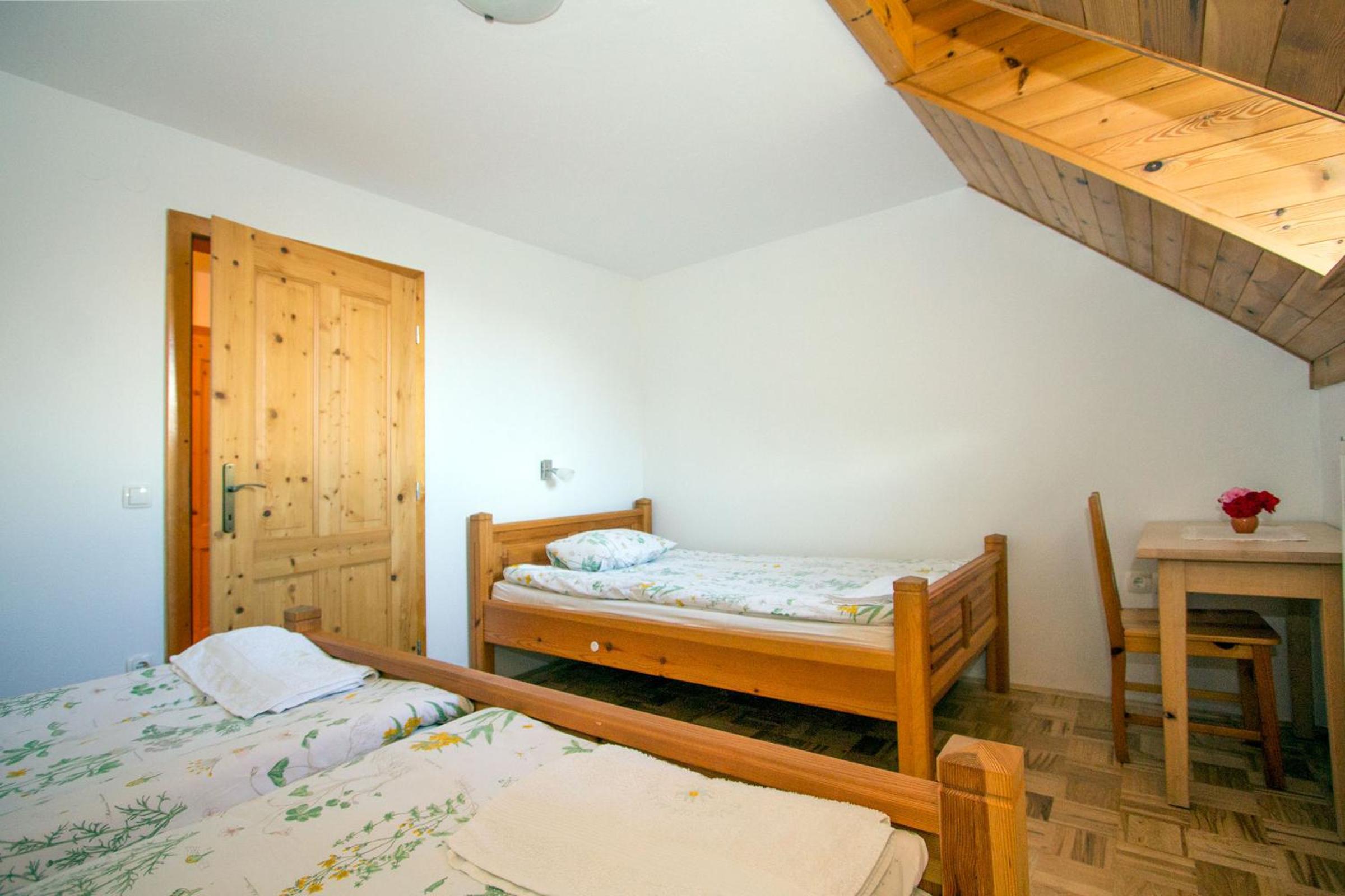 Triple Room with Bathroom - Photo 1