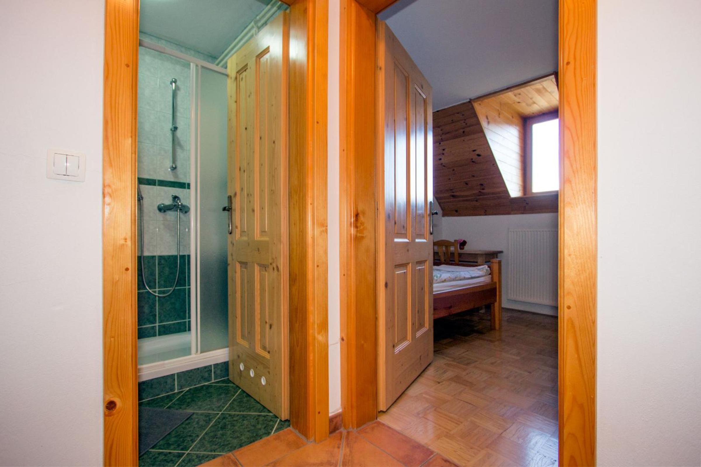 Triple Room with Bathroom - Photo 6