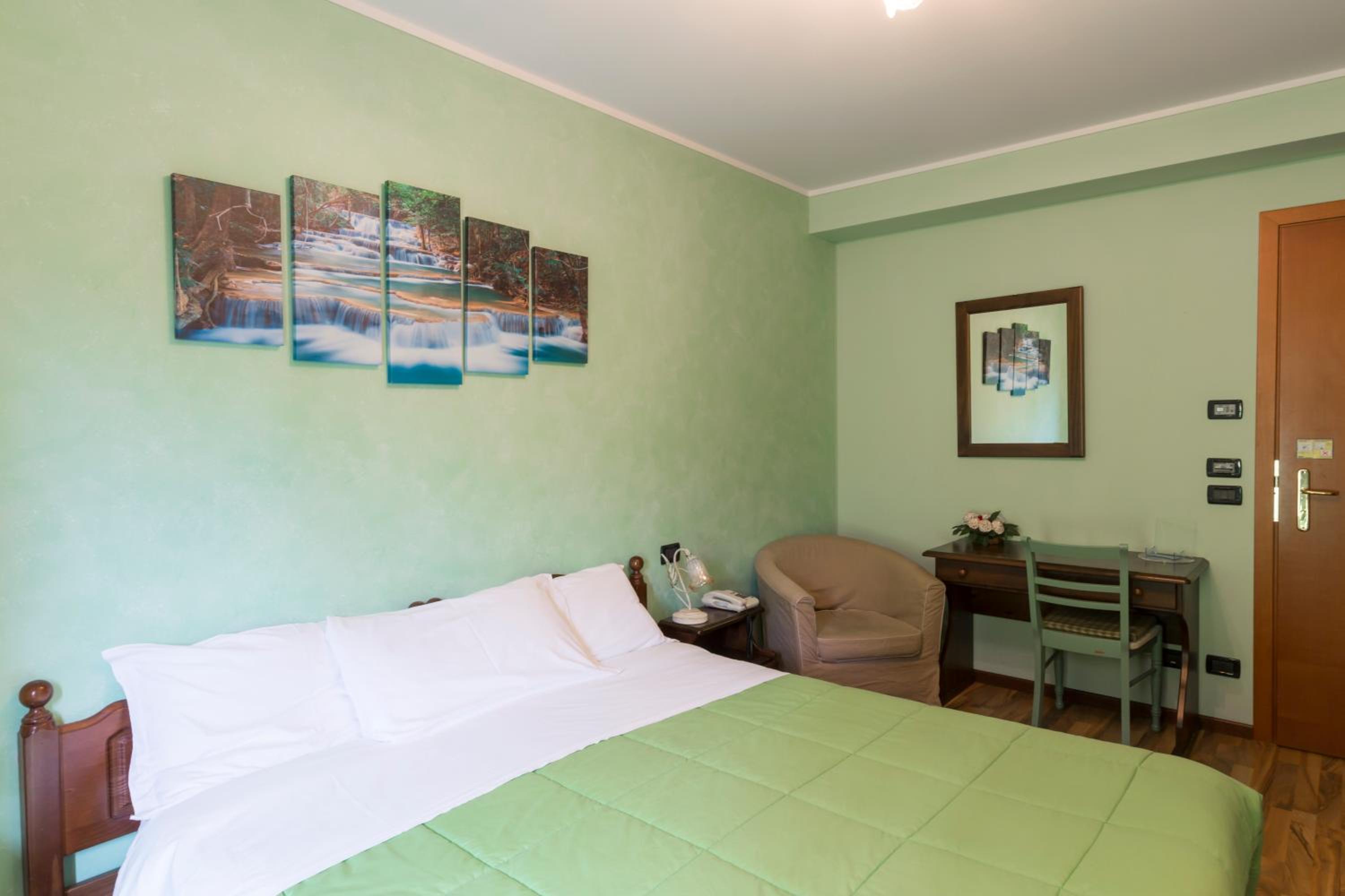 Superior Double Room photo 2