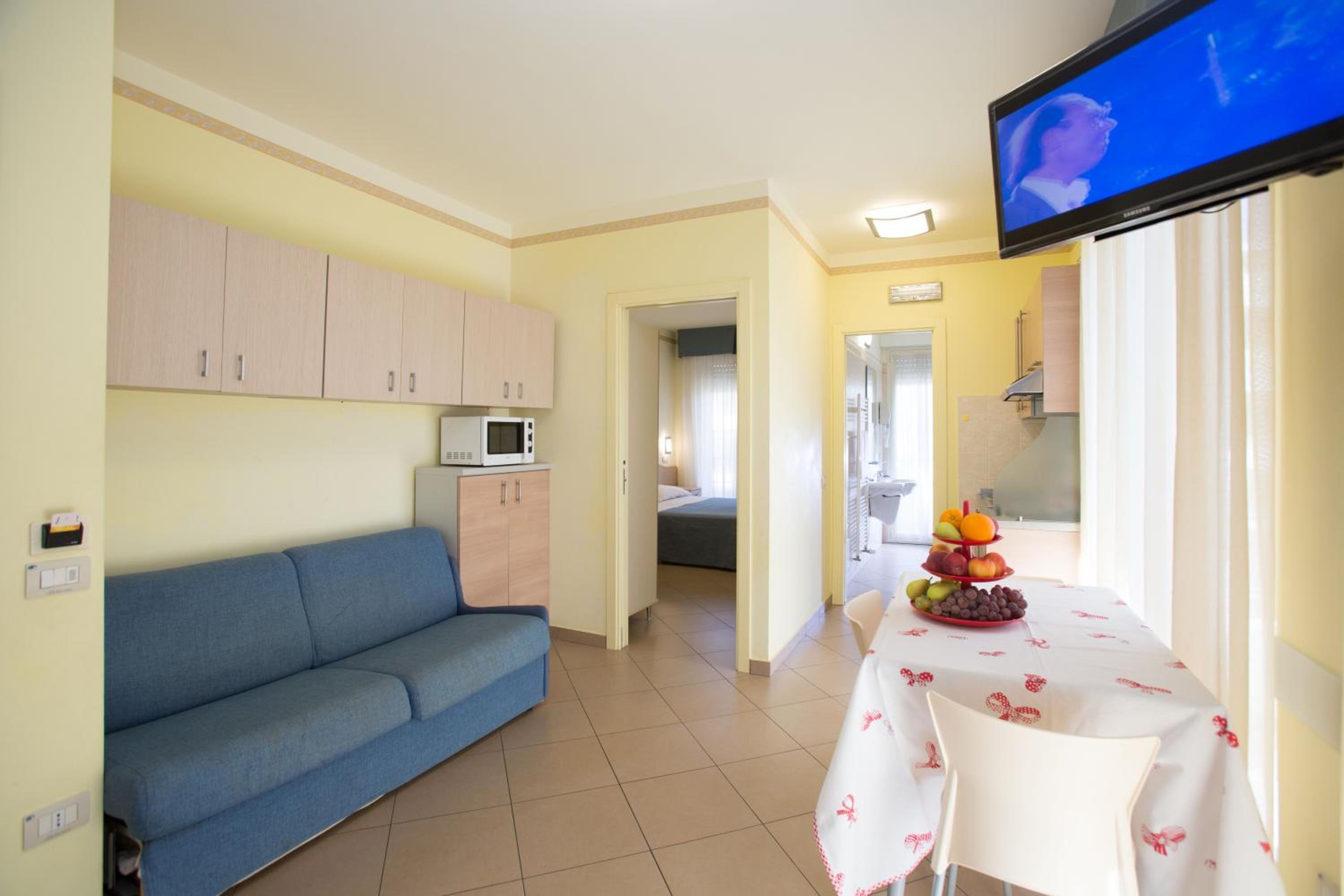 One-Bedroom Apartment with Balcony photo 3