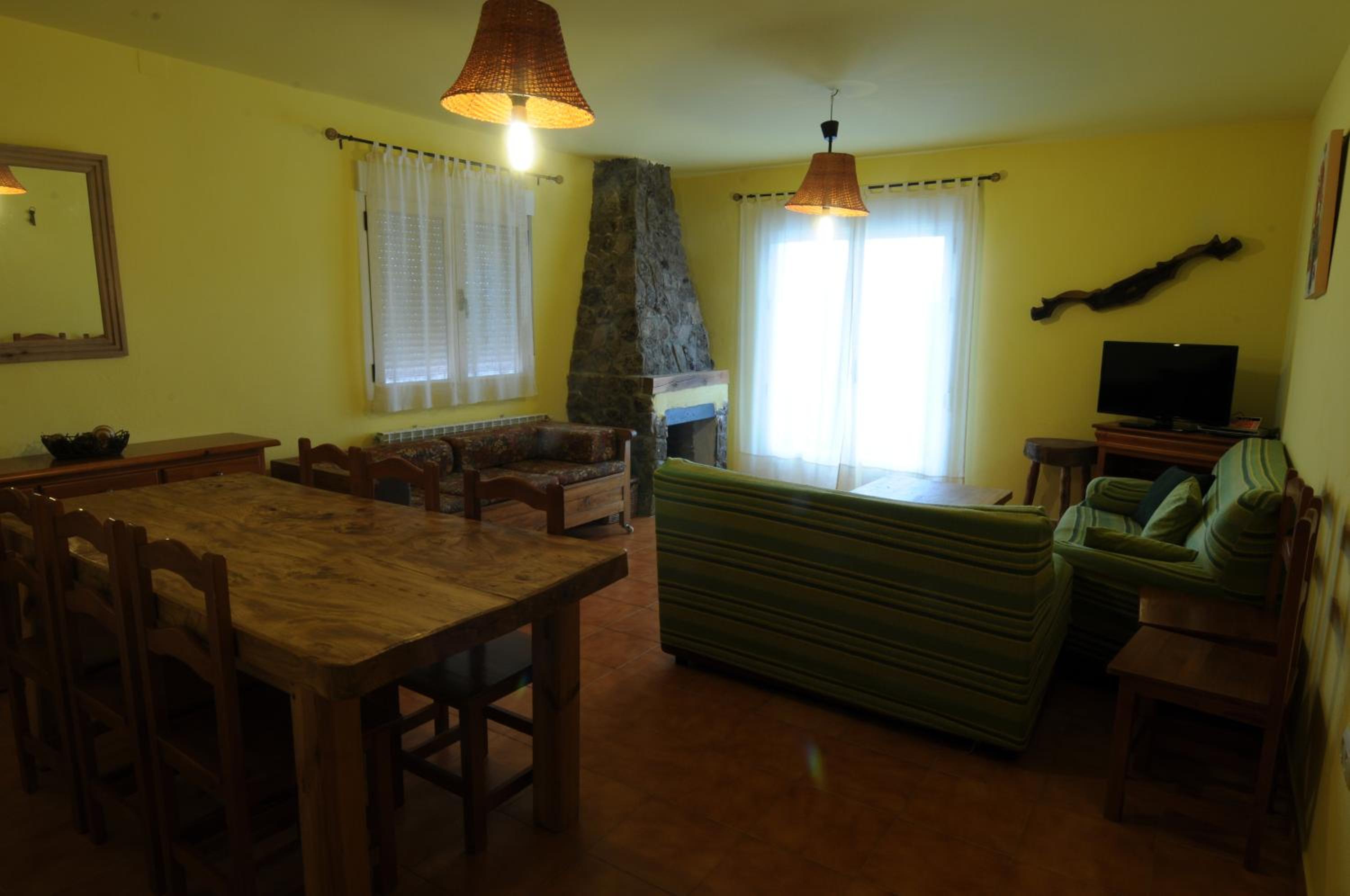 Four-Bedroom House - Photo 17