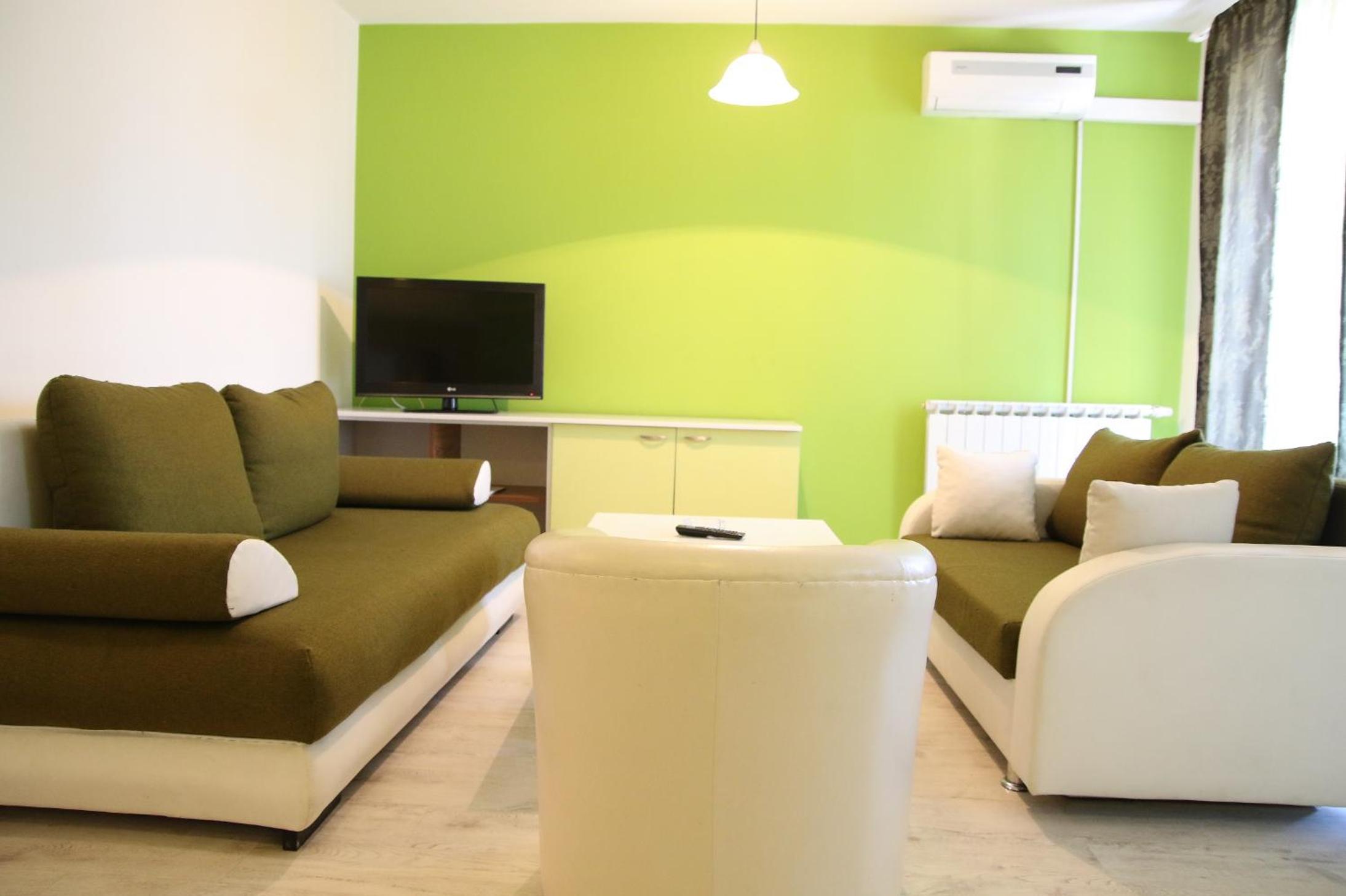 Apartment with Terrace photo 2