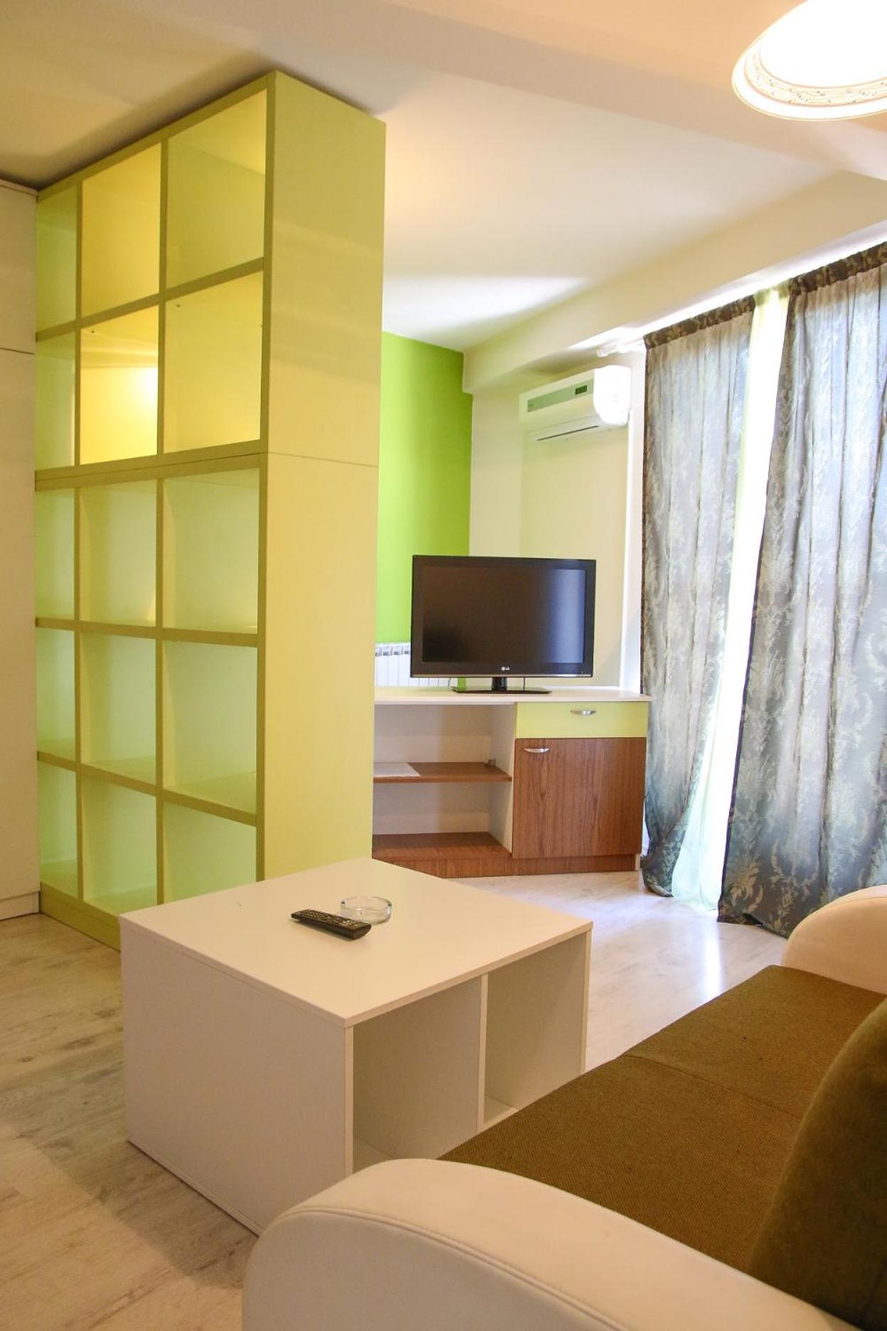 One-Bedroom Apartment photo 3