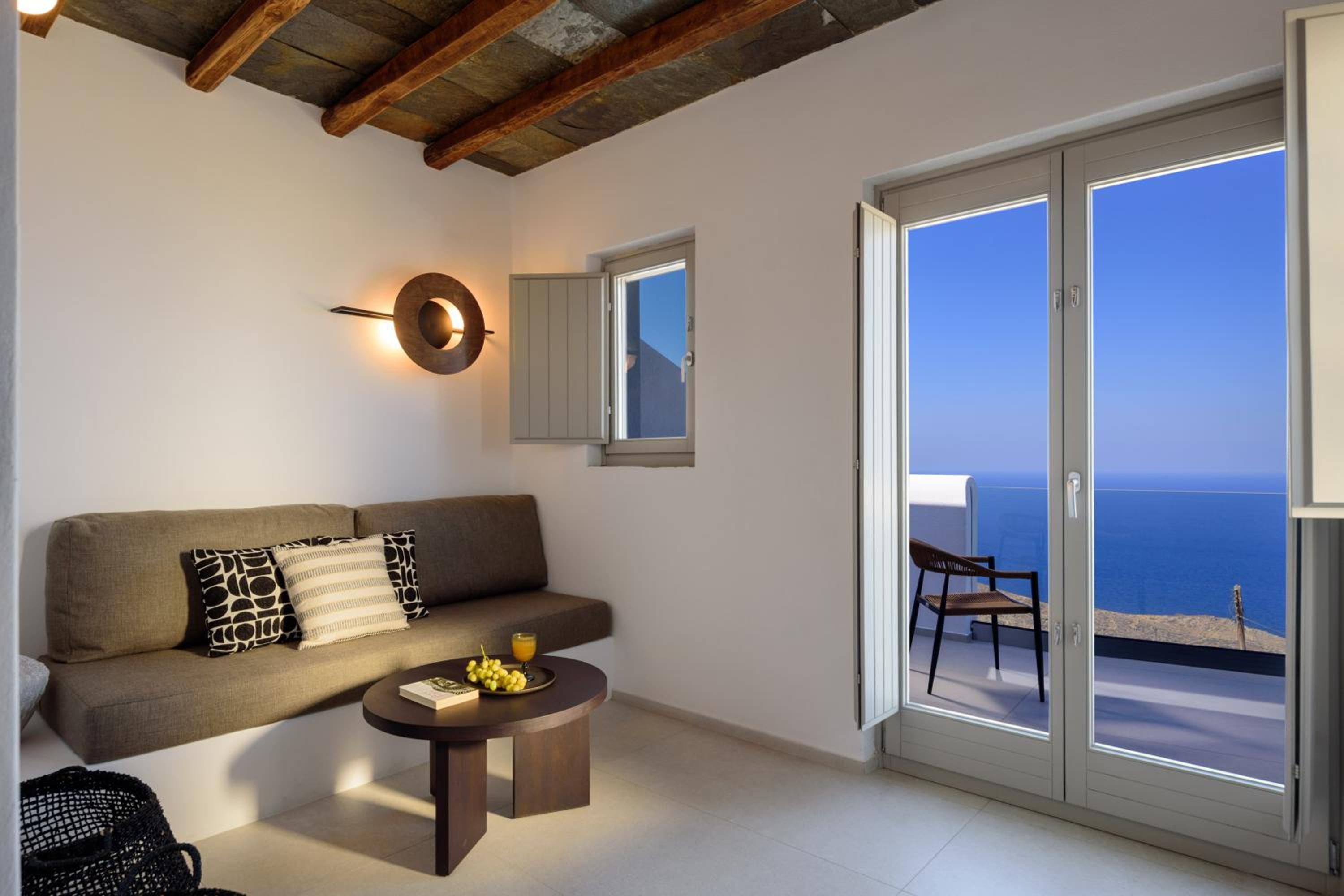 King Suite with Sea View photo 1
