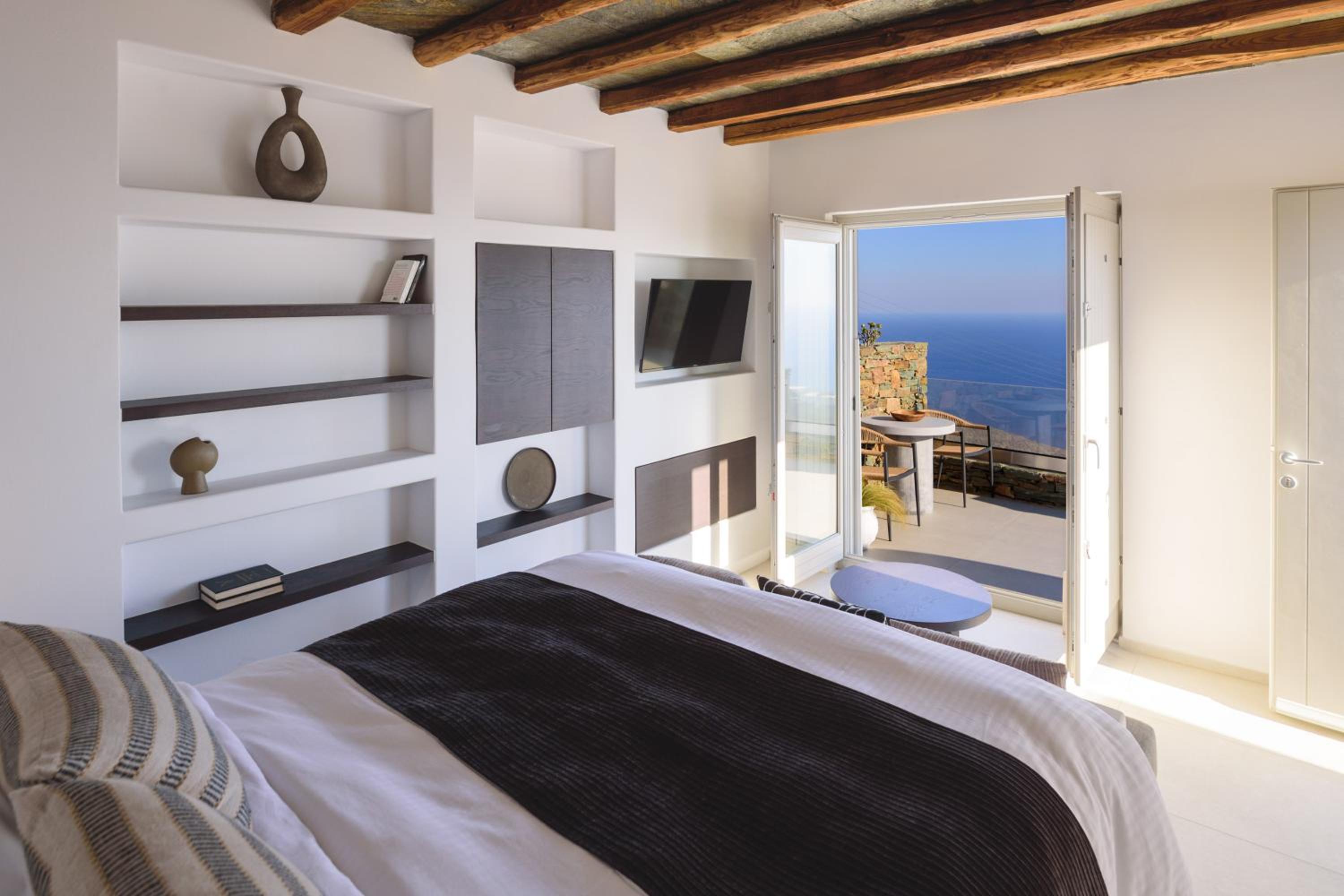 Queen Suite with Sea View photo 1