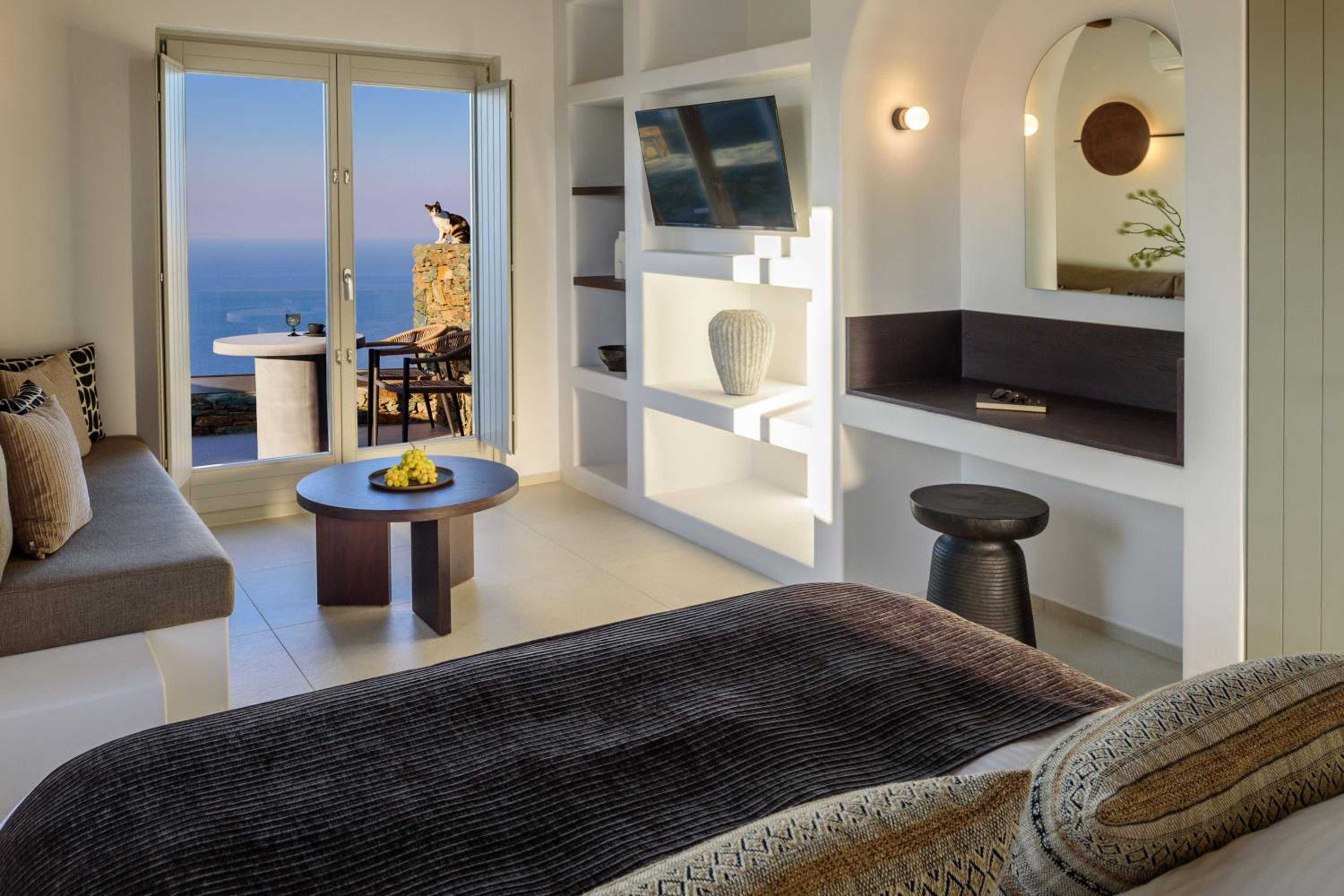 Queen Suite with Sea View photo 2