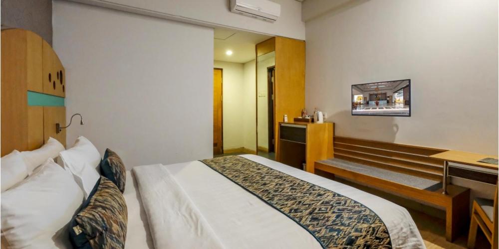 Eager King Room - Free Return Airport Transfer