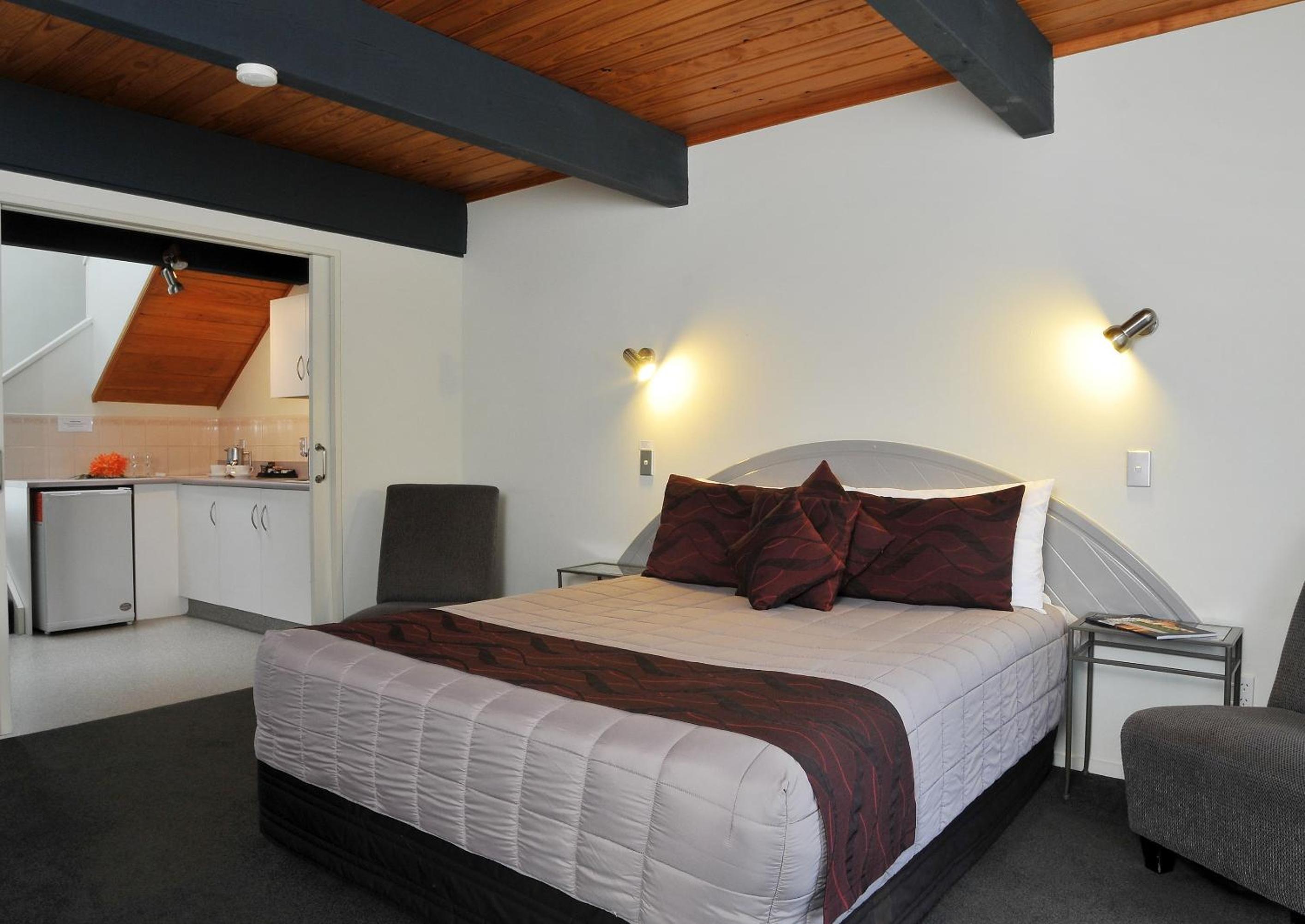Executive Apartment with Spa Pool - Photo 4