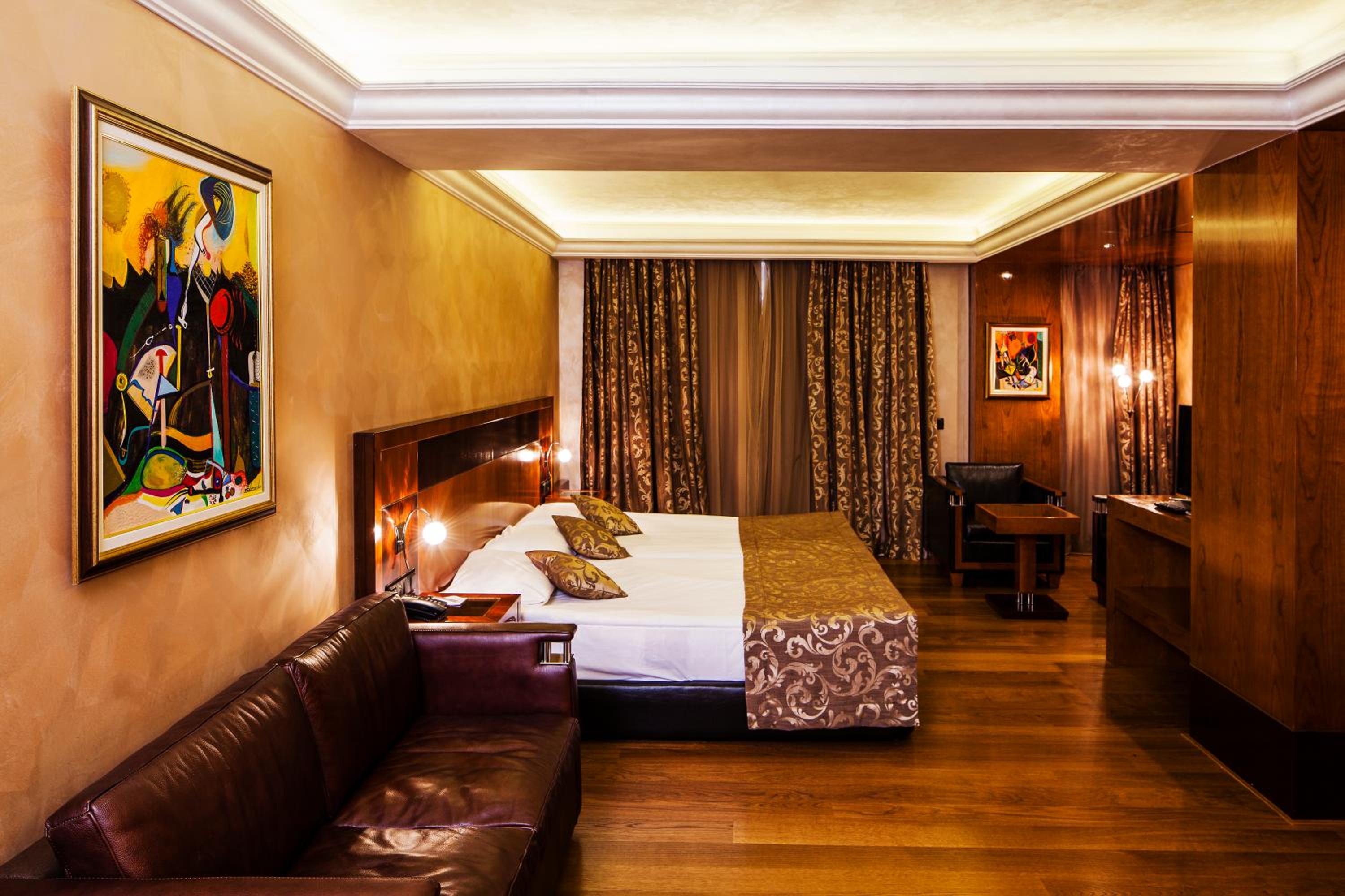 Business Double or Twin Room - Photo 2