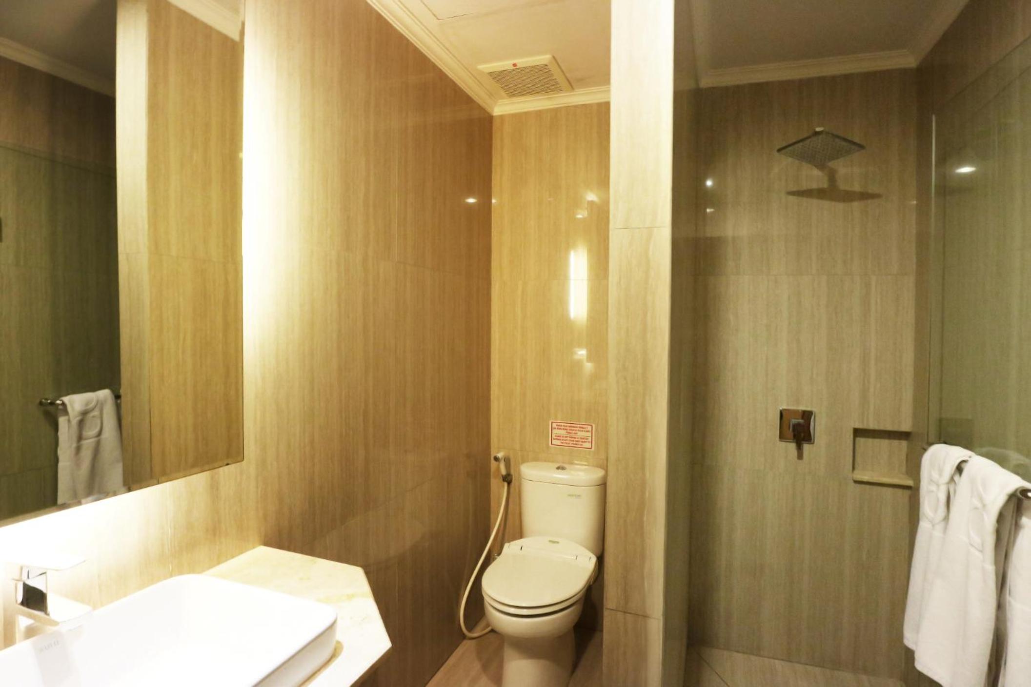 Standard Double Room - Photo 7