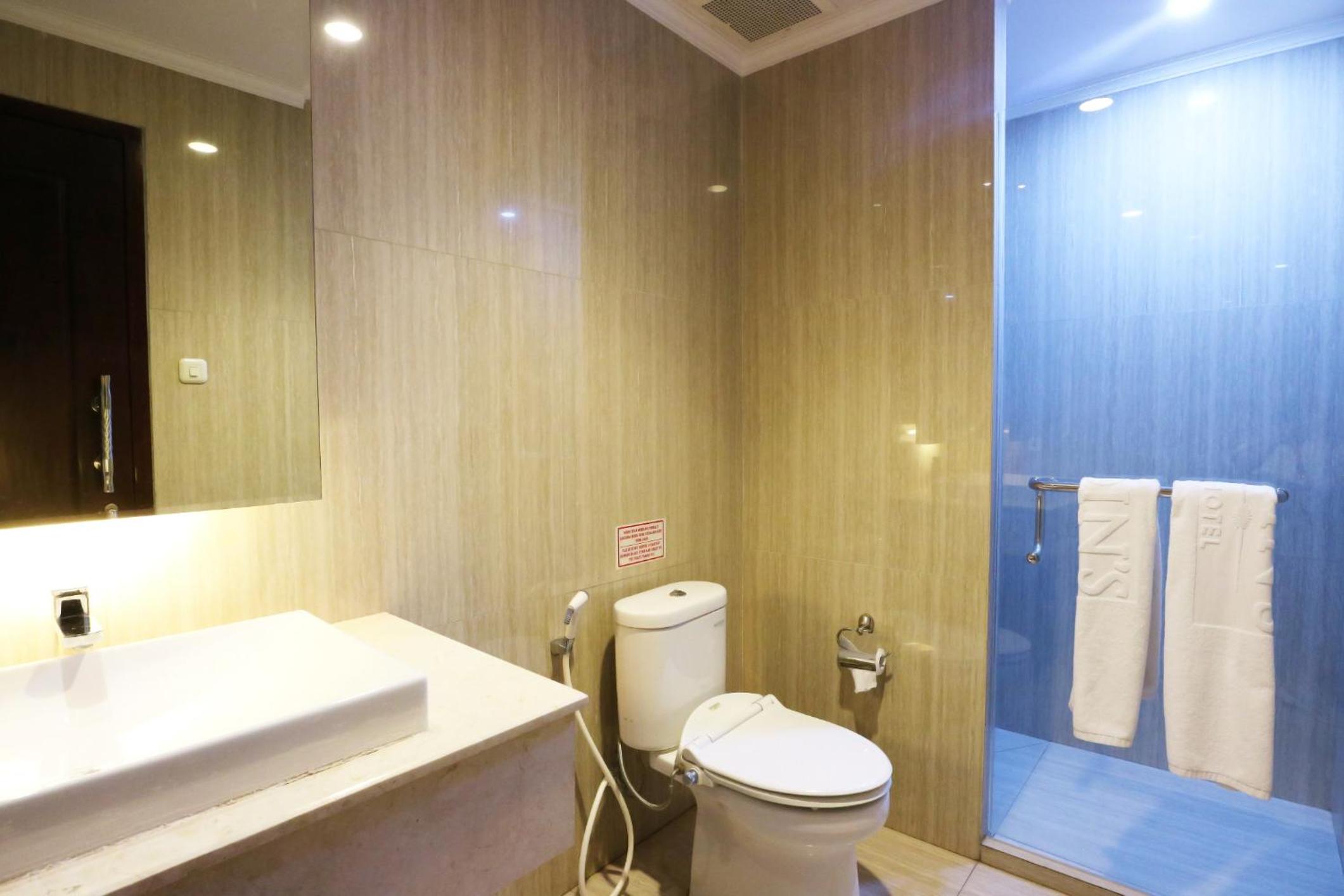 Deluxe Room - Photo 9