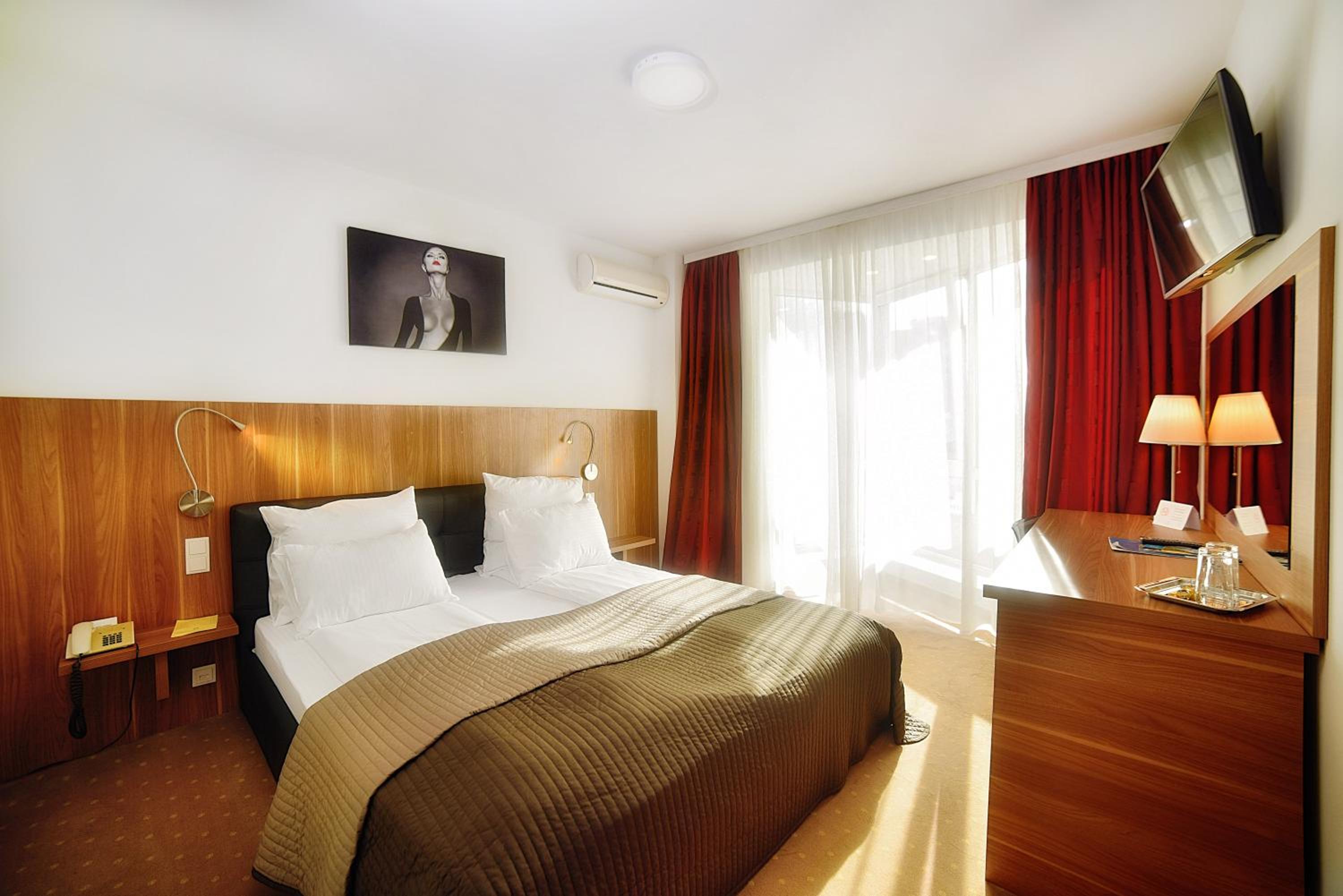 Double Room photo 3