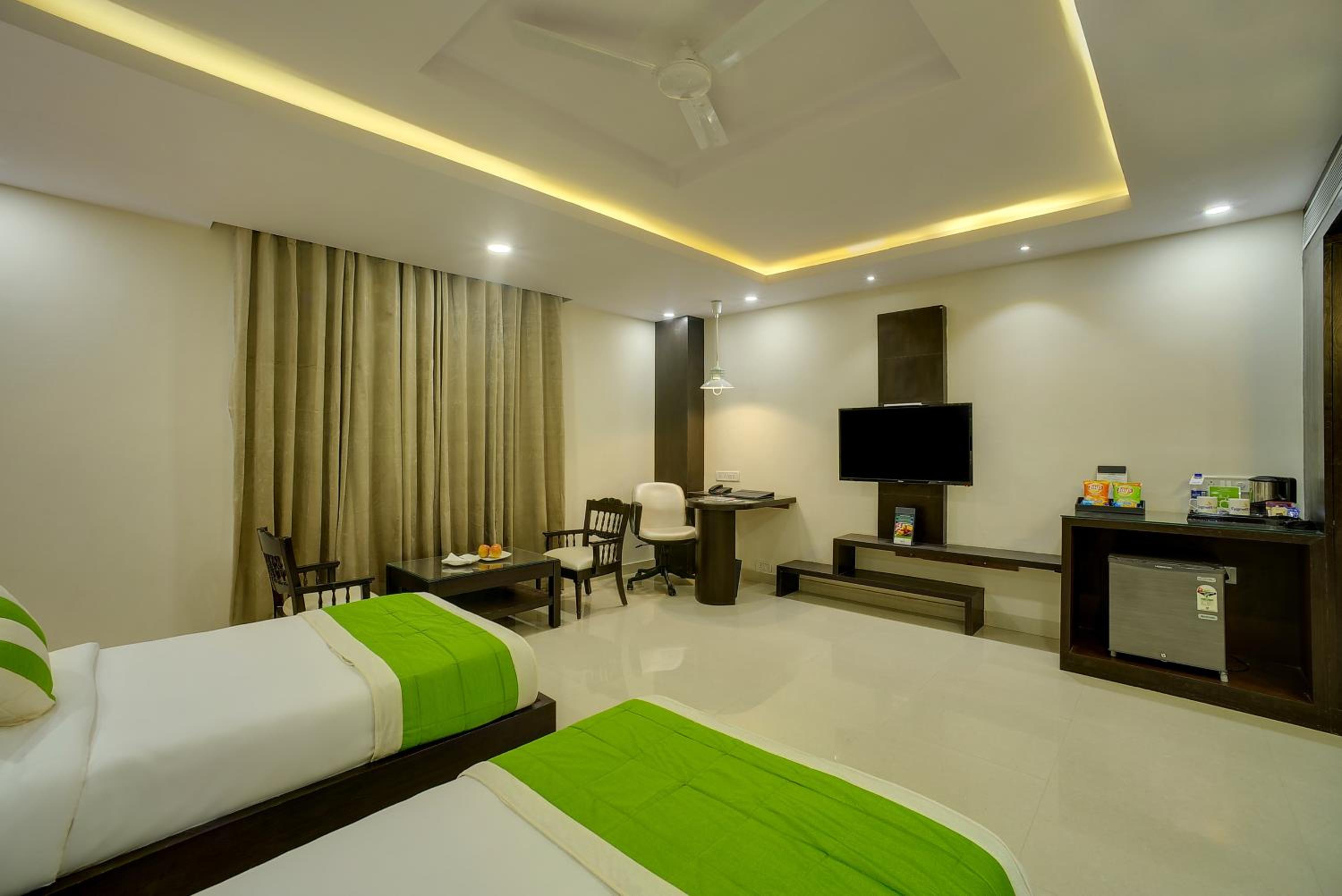 Club Room photo 2