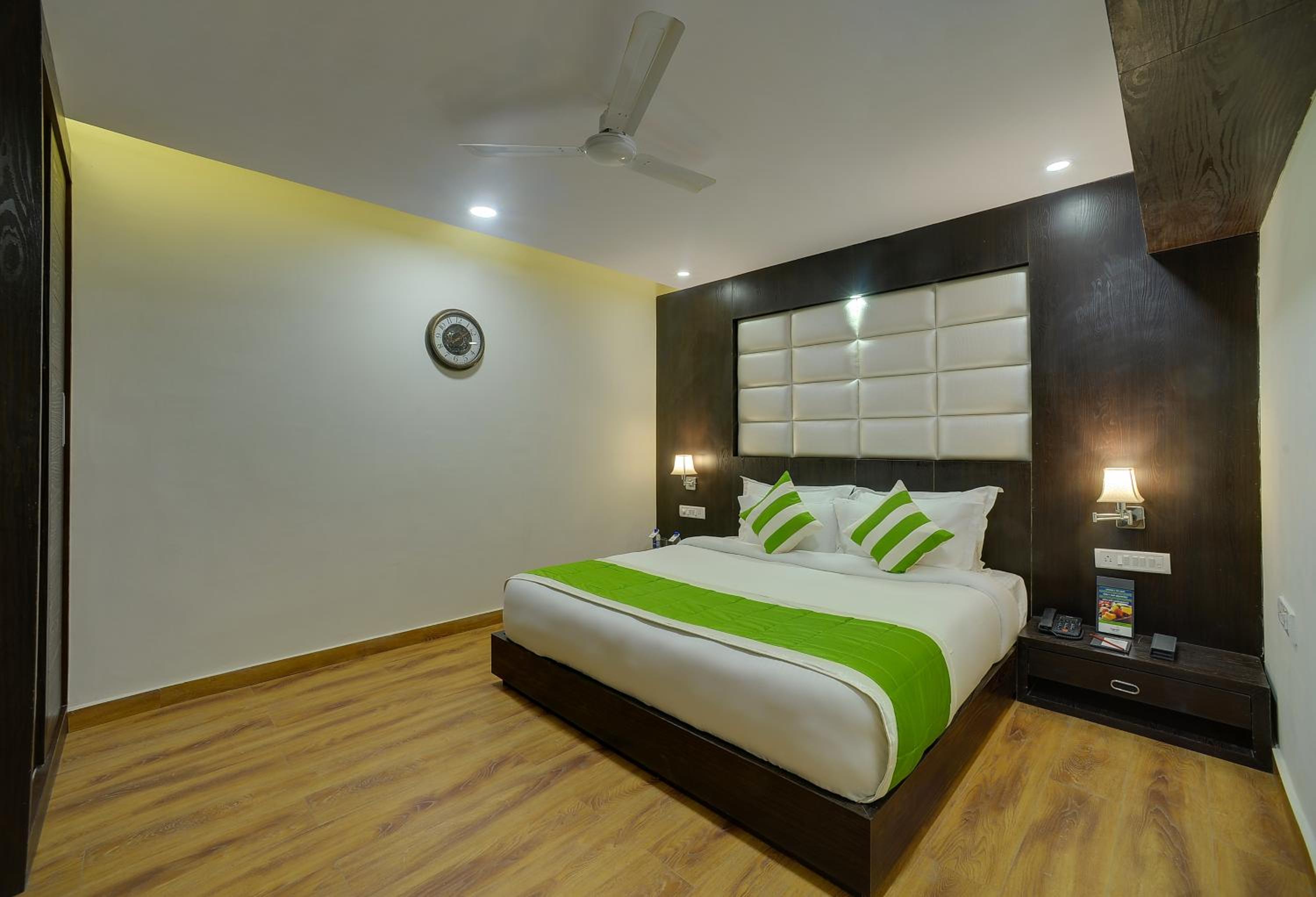 Executive Suite photo 1