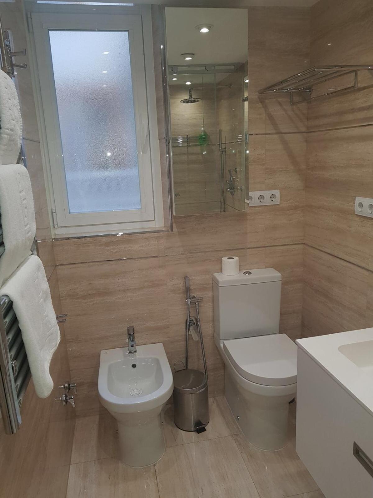 One-Bedroom Apartment - Photo 7