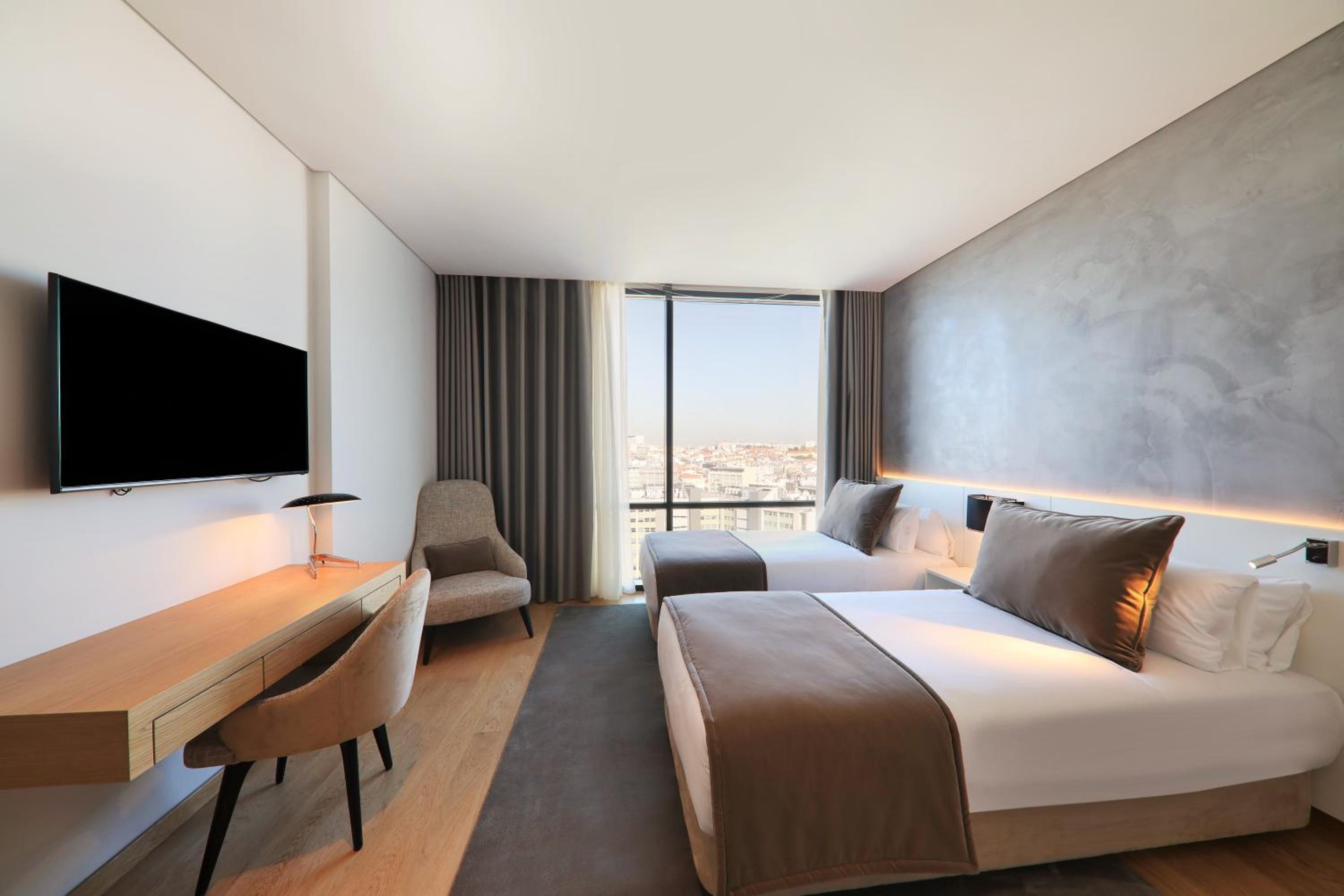 Superior Single Room with City View