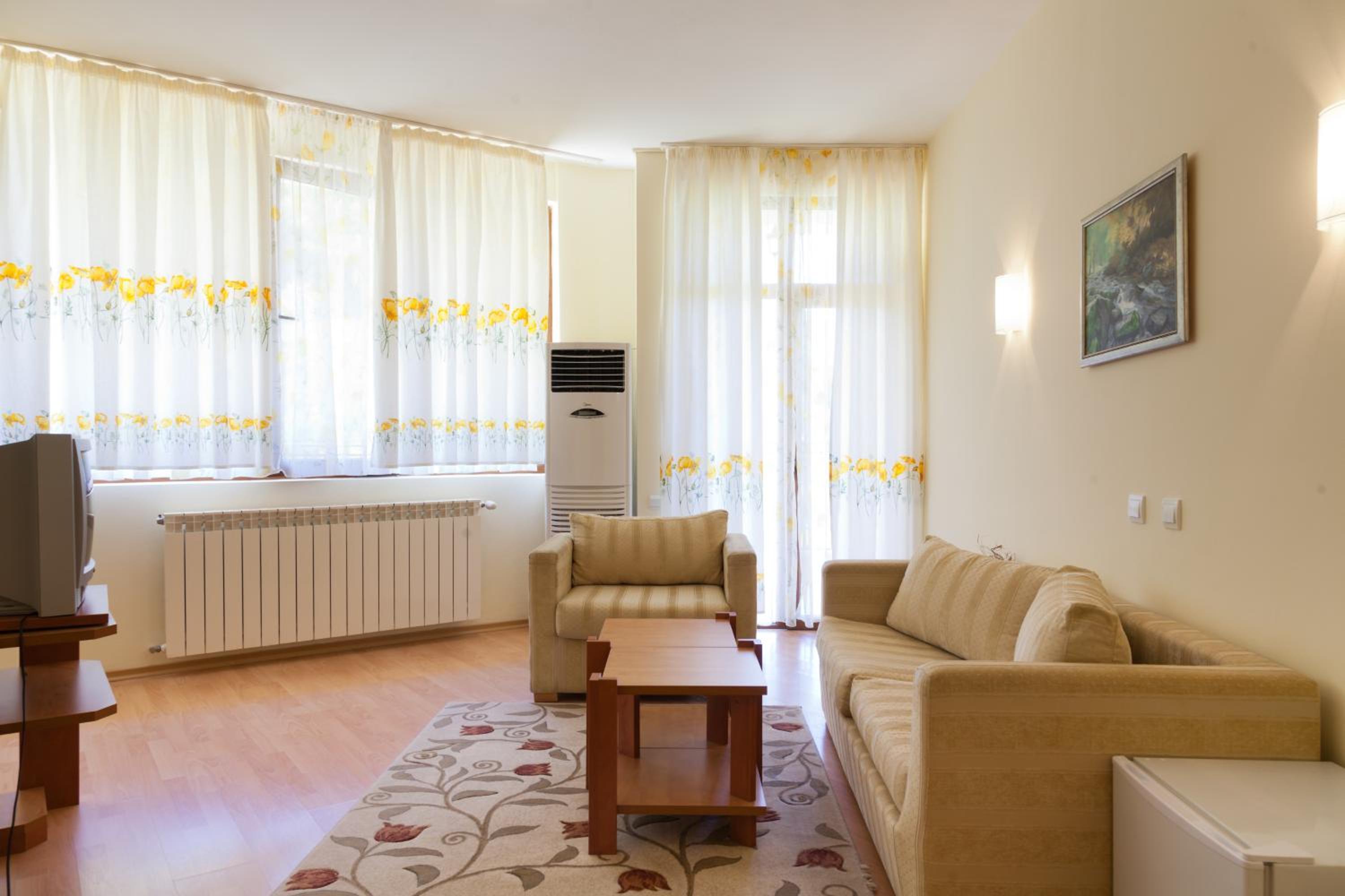 Junior Suite with Balcony photo 2