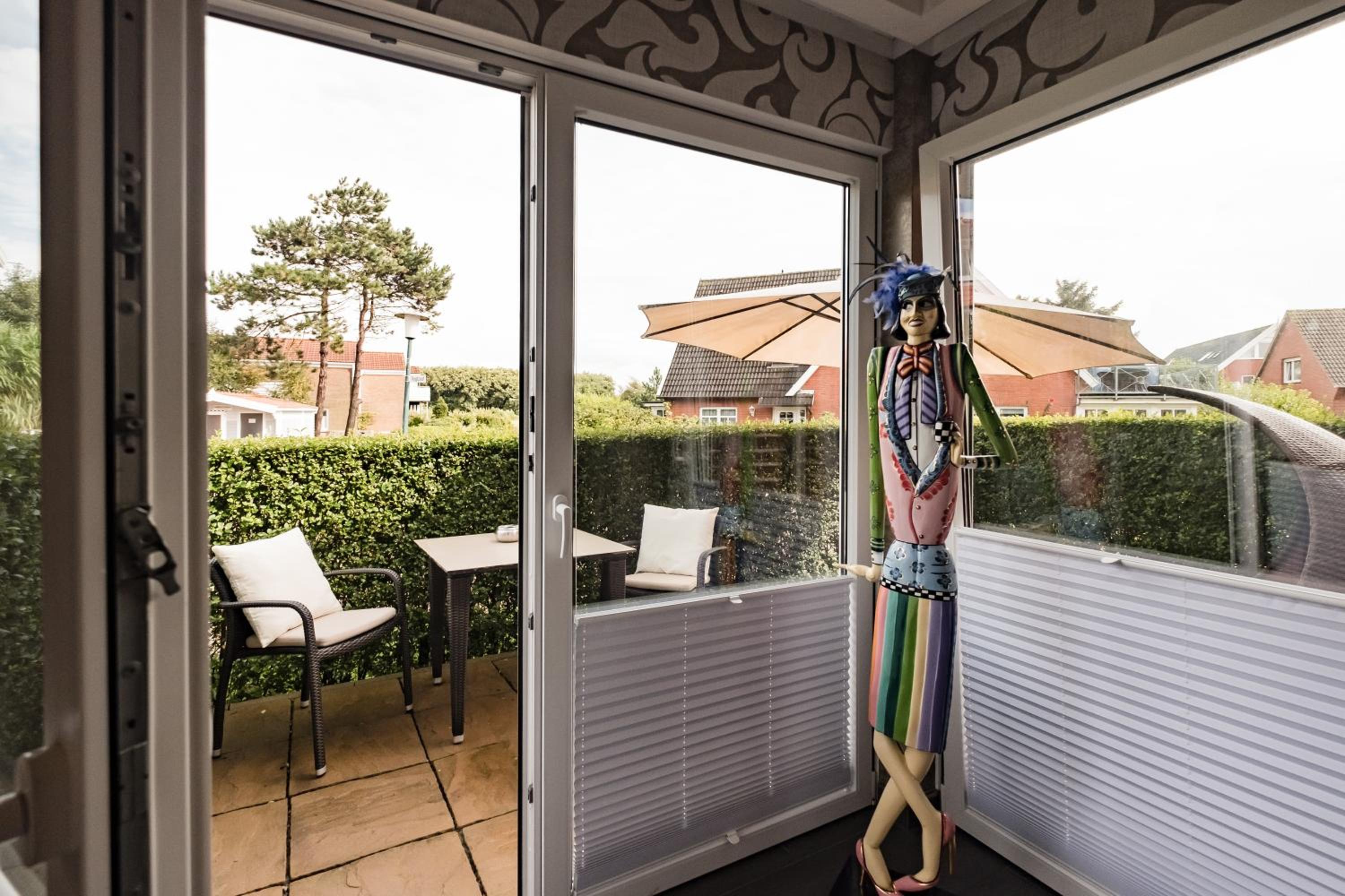 Junior Suite with Terrace - Photo 4