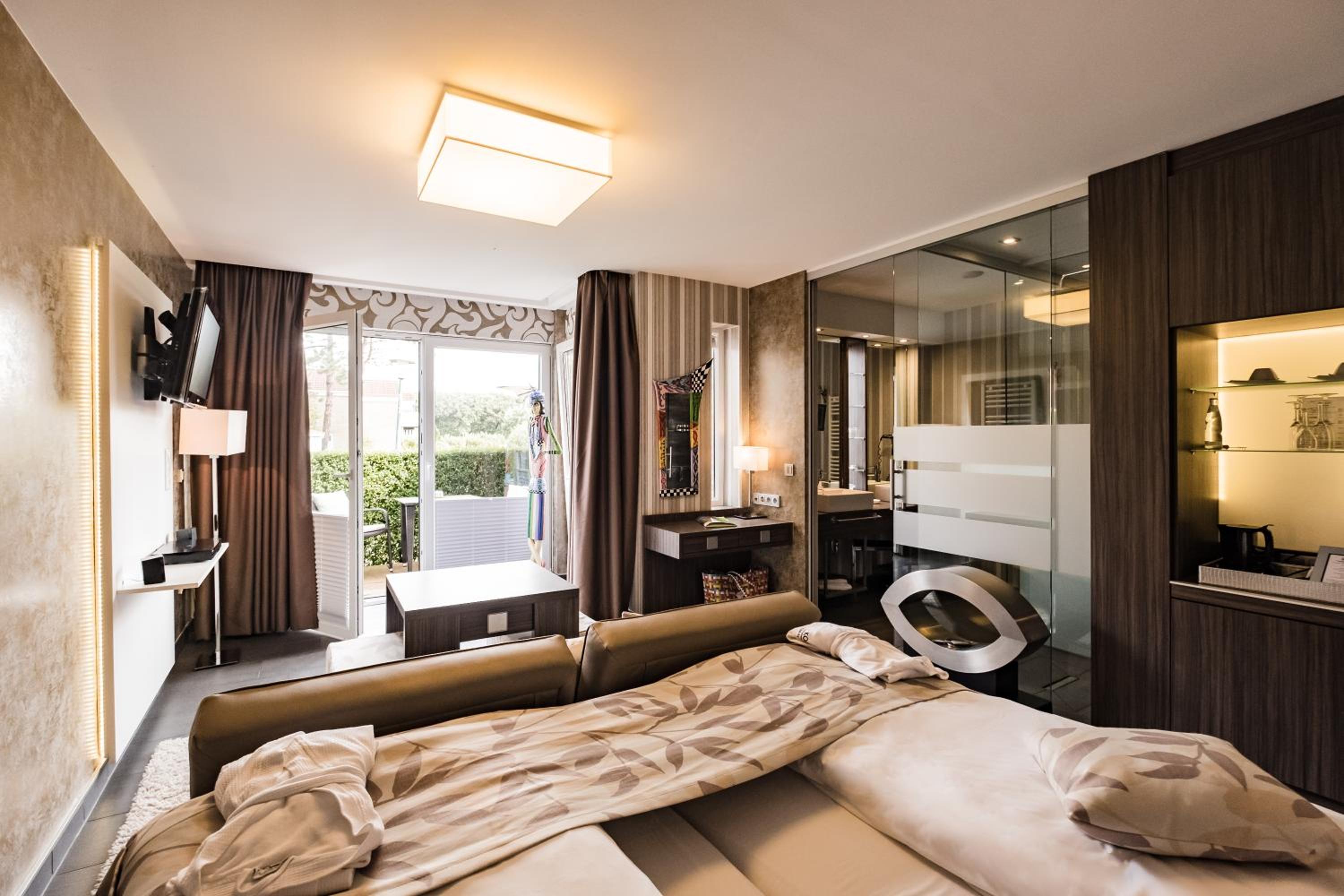 Junior Suite with Terrace - Photo 1