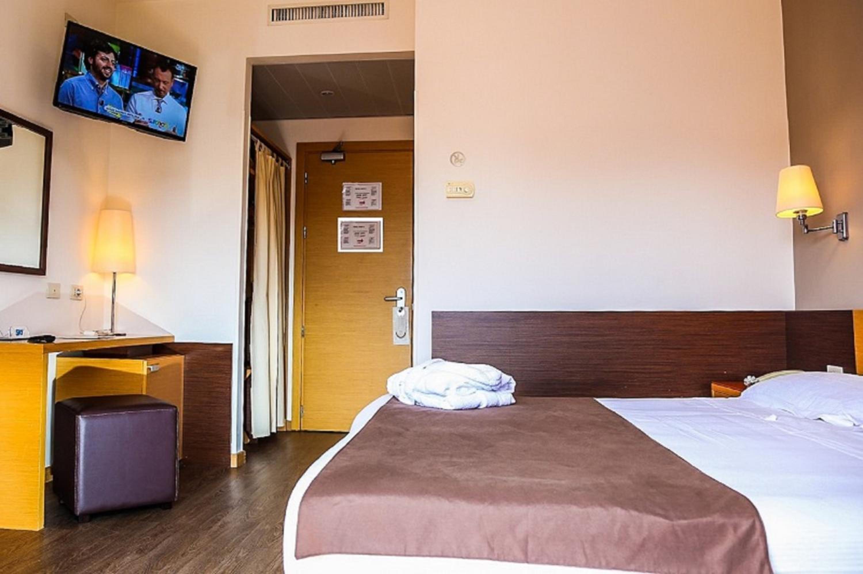 Double or Twin Room photo 1