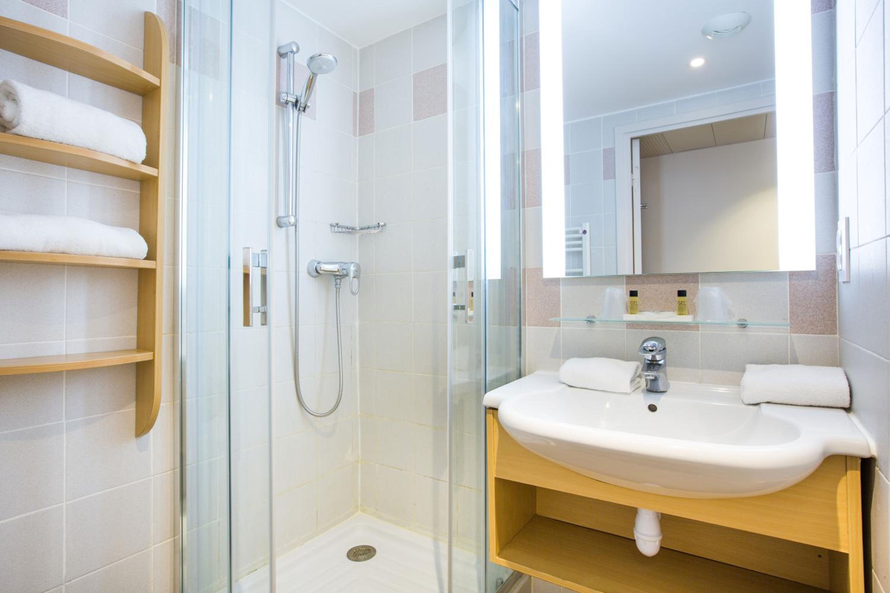 Single Room - Photo 5