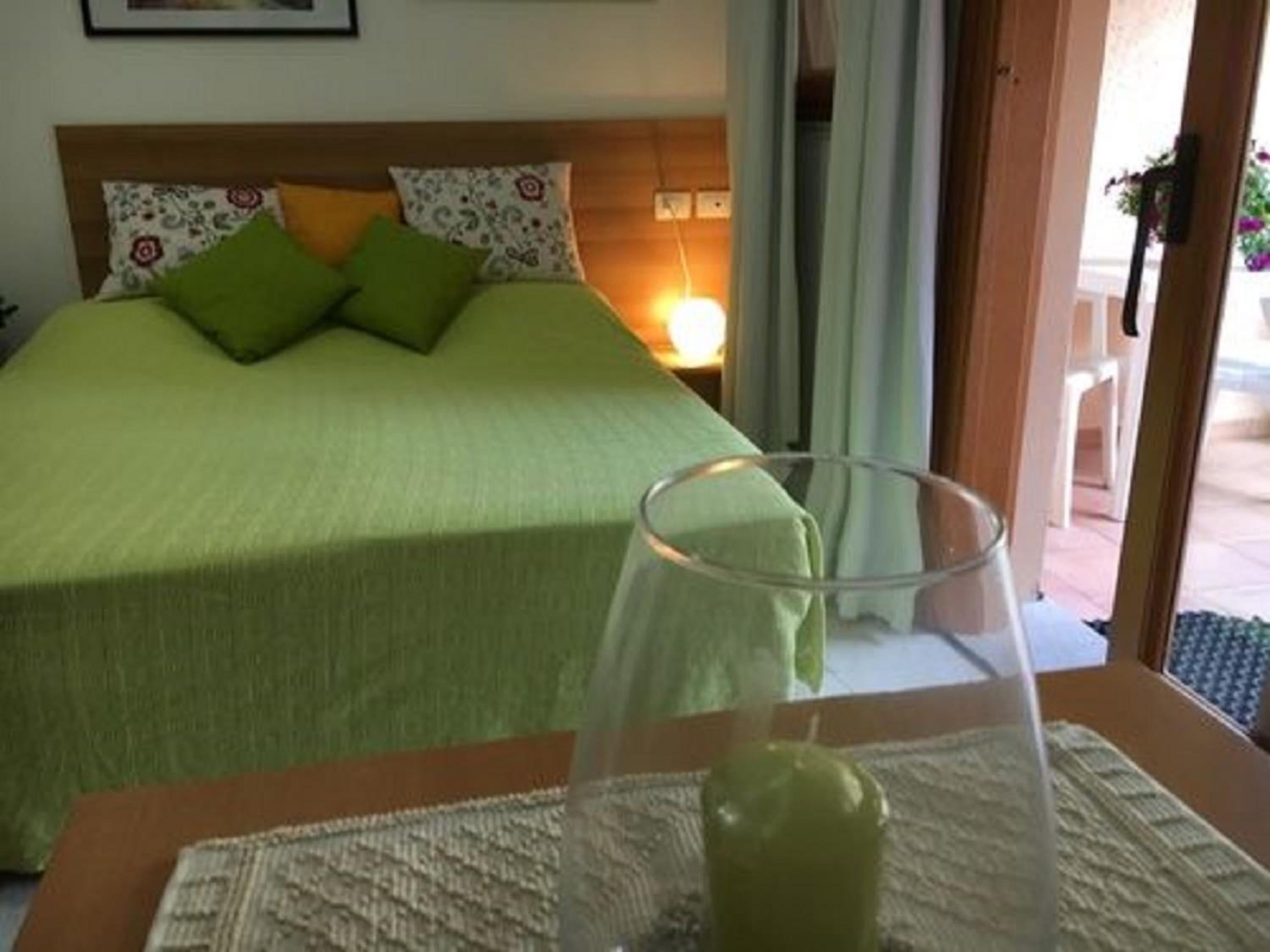 Double Room with Patio - Photo 1