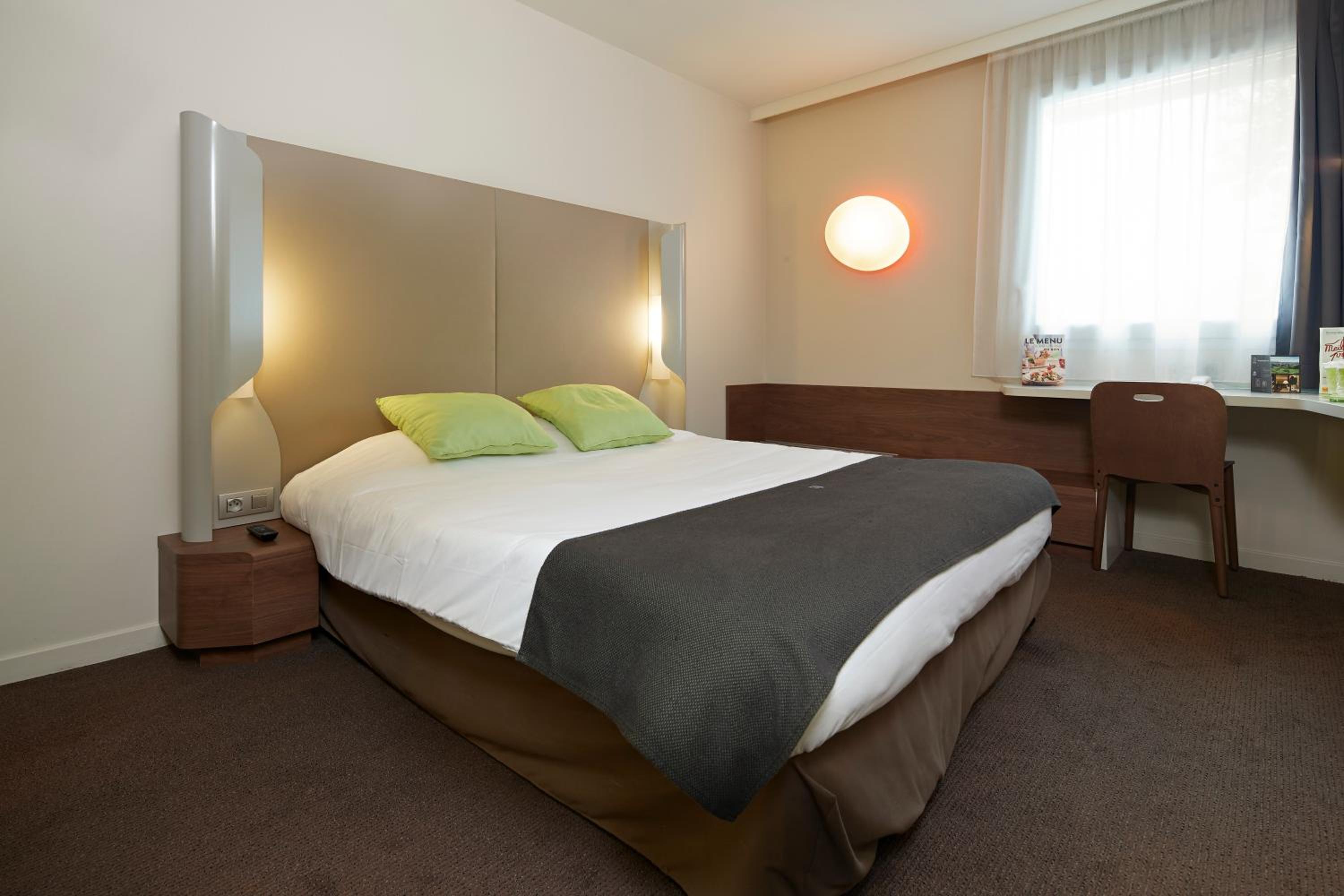 Standard Double Room - Photo 3