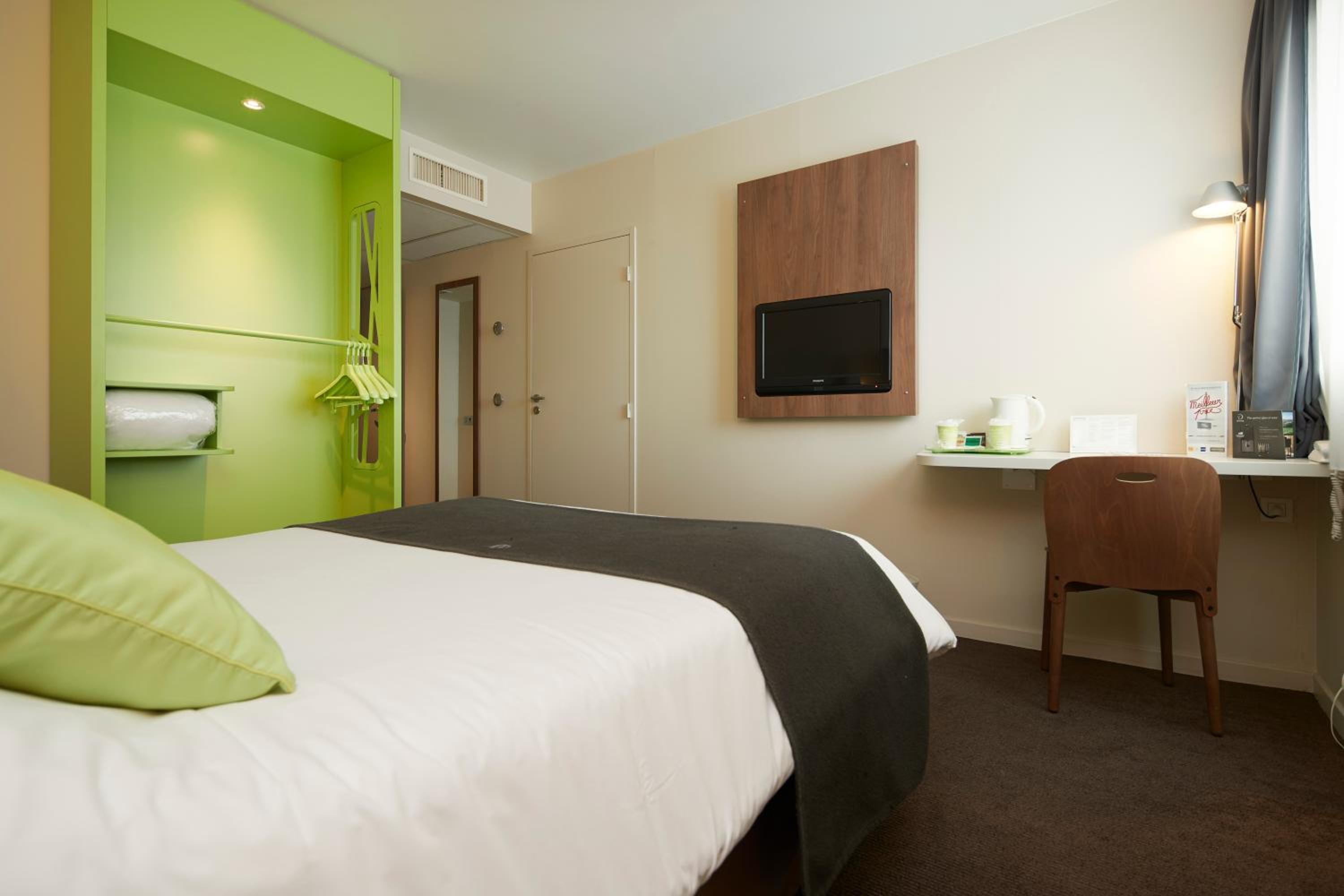 Standard Double Room - Photo 8