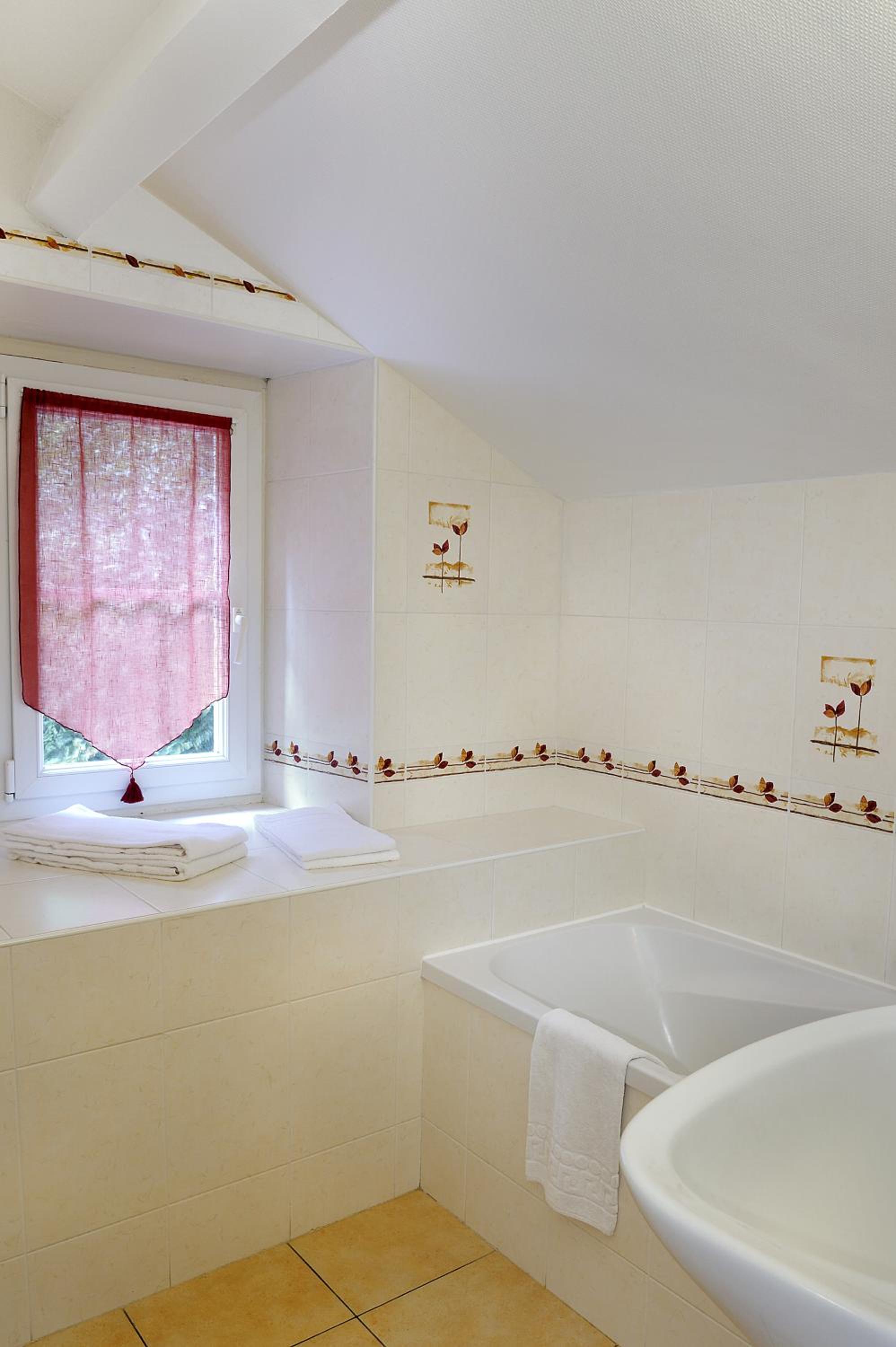 Double Room - Photo 4