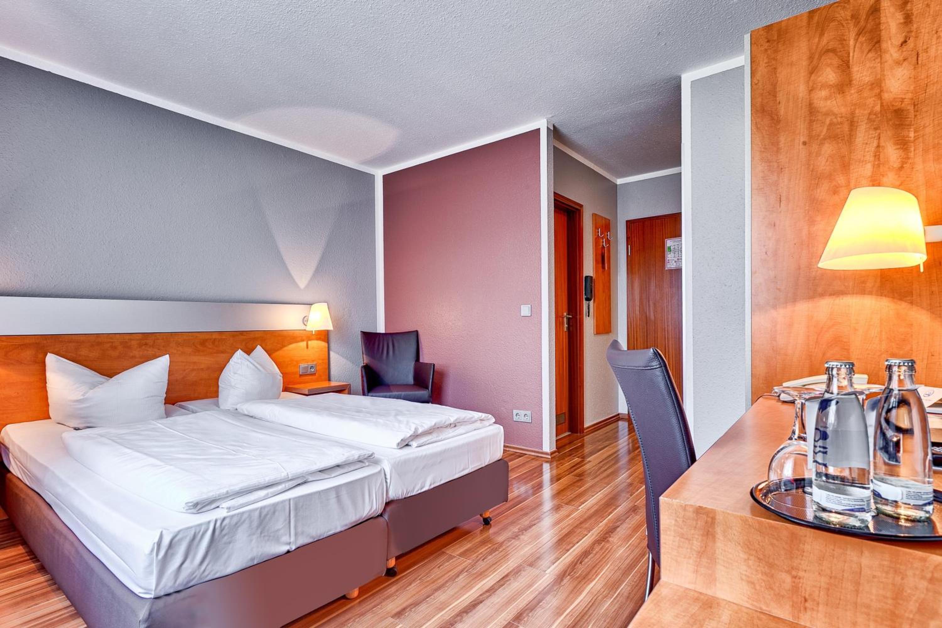Business Double Room photo 2