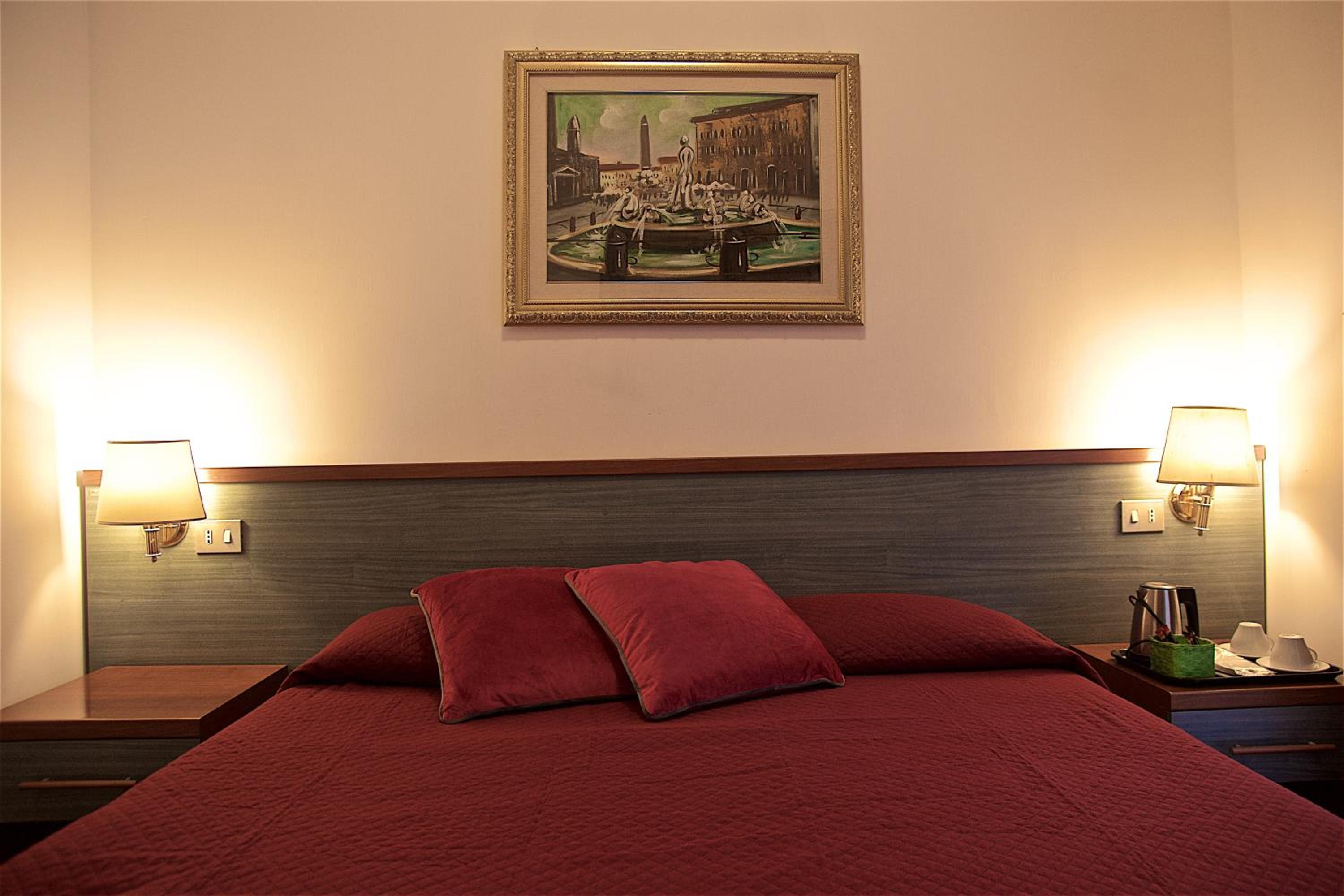 Double Room with Private Bathroom photo 2