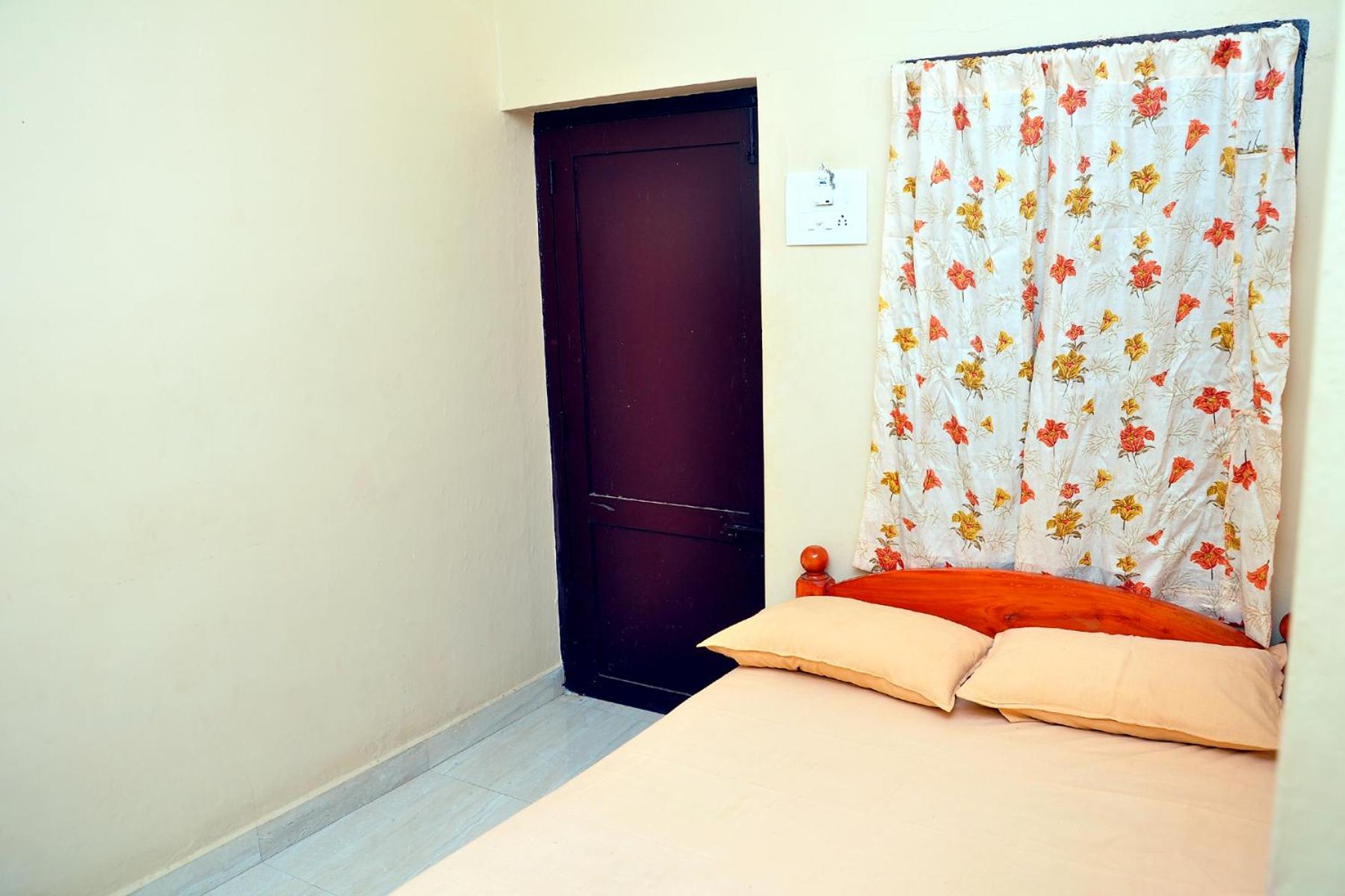 Standard Single Room photo 2