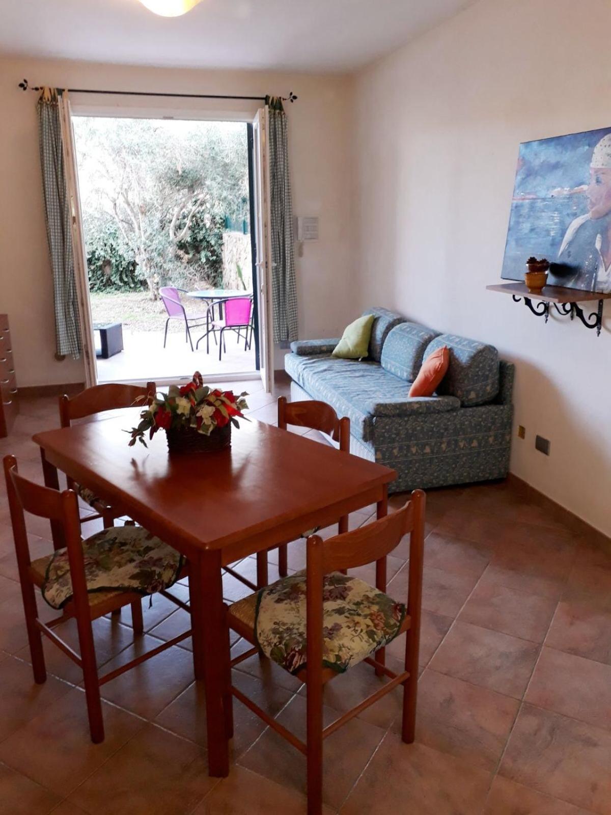 One-Bedroom Apartment - Photo 15
