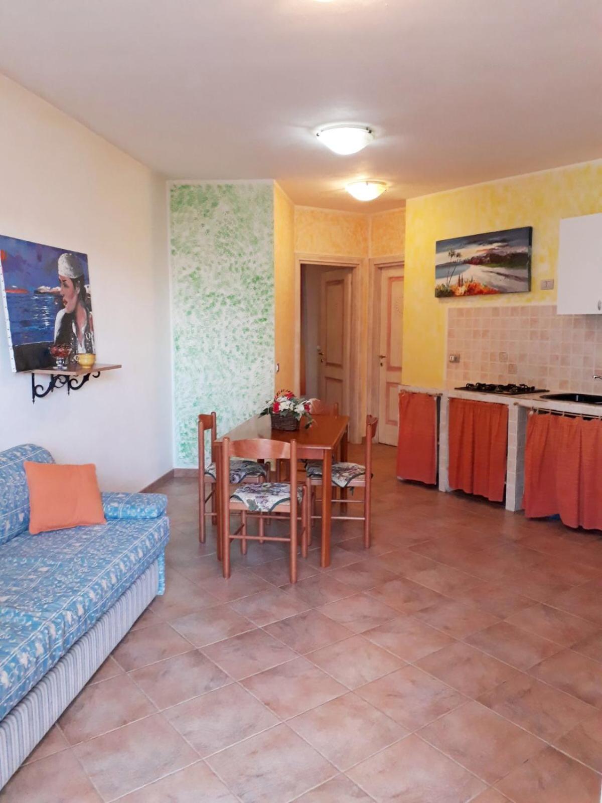 One-Bedroom Apartment - Photo 11